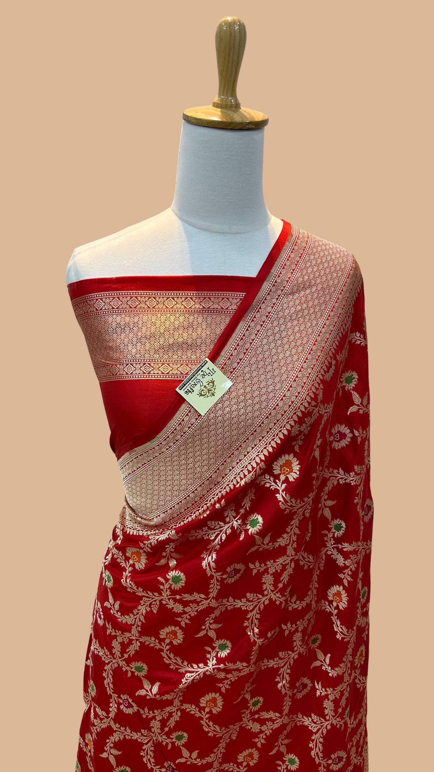Pure Katan Silk Handloom Banarasi Saree - All over jaal work with meenakari
