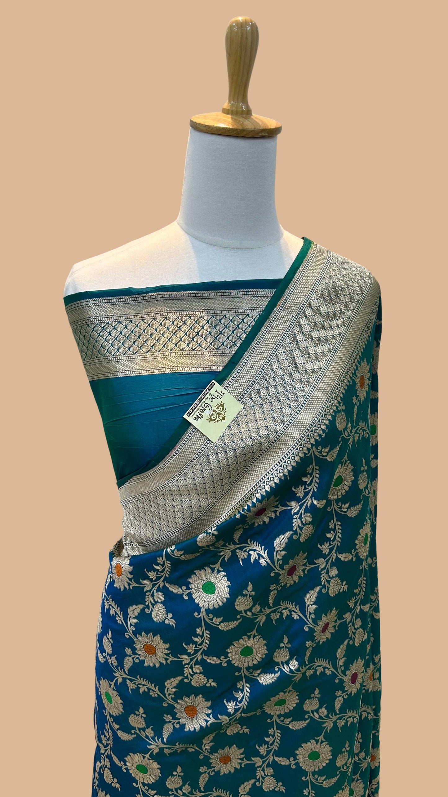 Pure Katan Silk Handloom Banarasi Saree - All over jaal work with meenakari