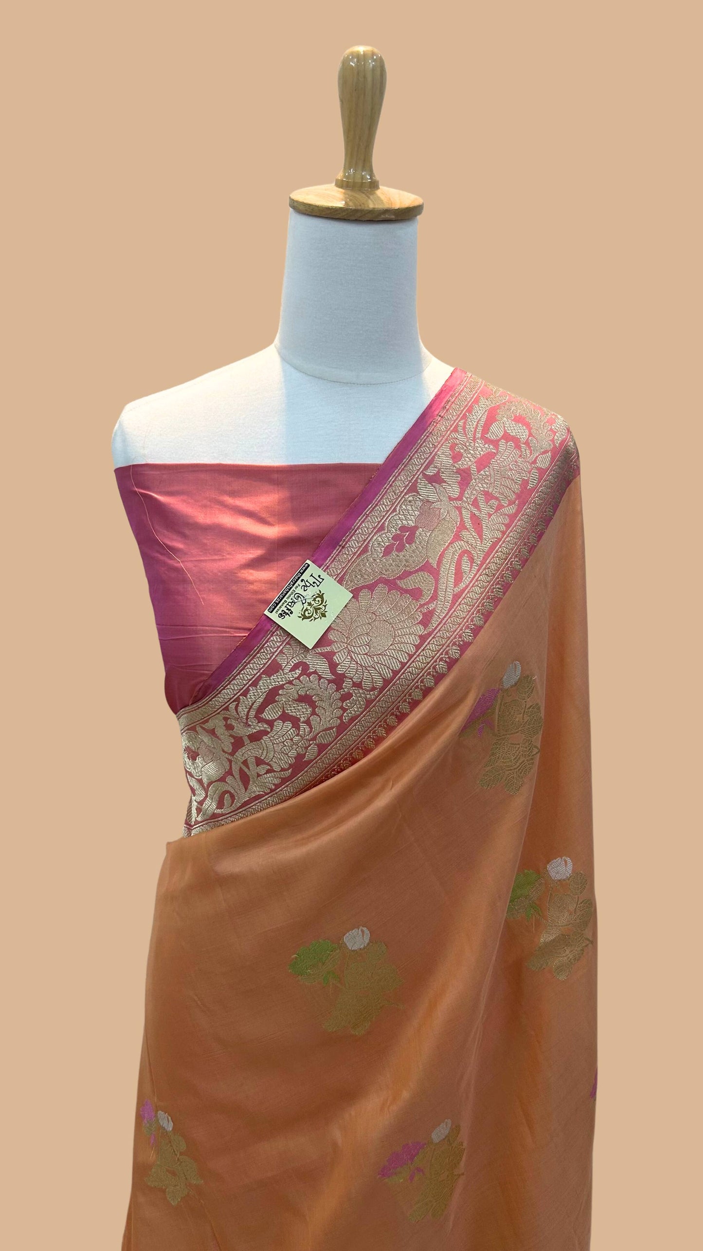 Pure Katan Silk Handloom Banarasi Saree - with kadhua border & meena
