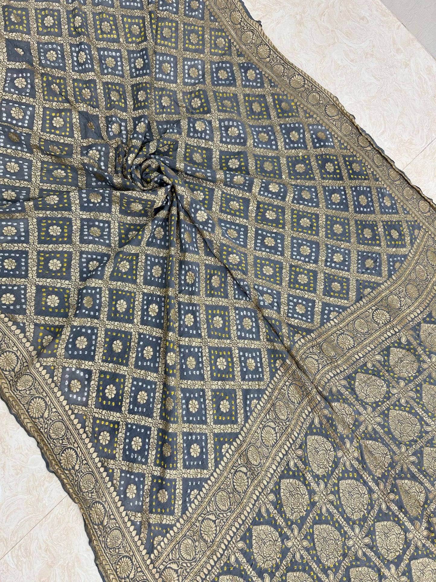 Pure Georgette Banarasi Handloom Bandhej Saree