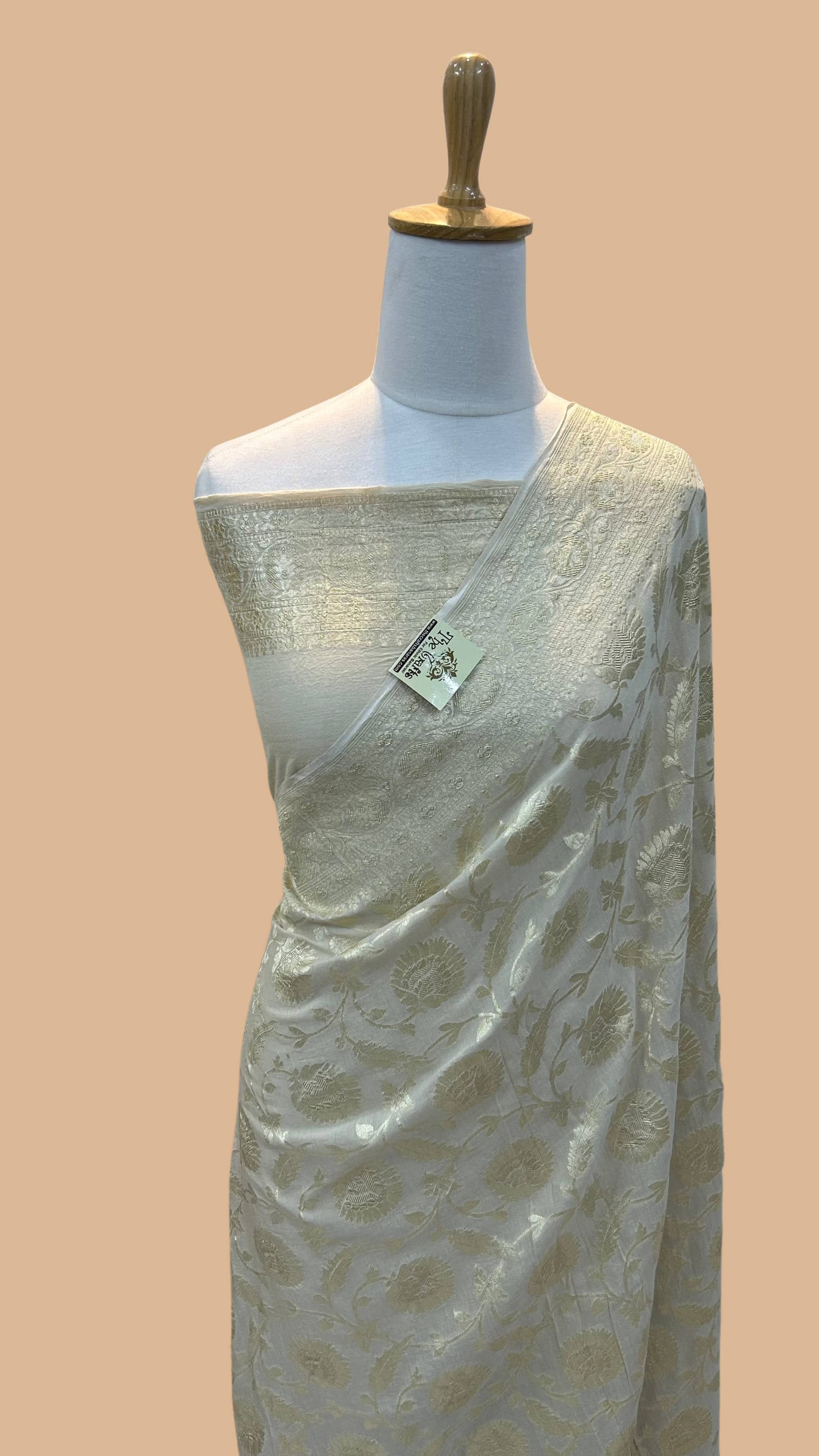 Moonga Silk Handloom Banarasi Saree - Jaal work