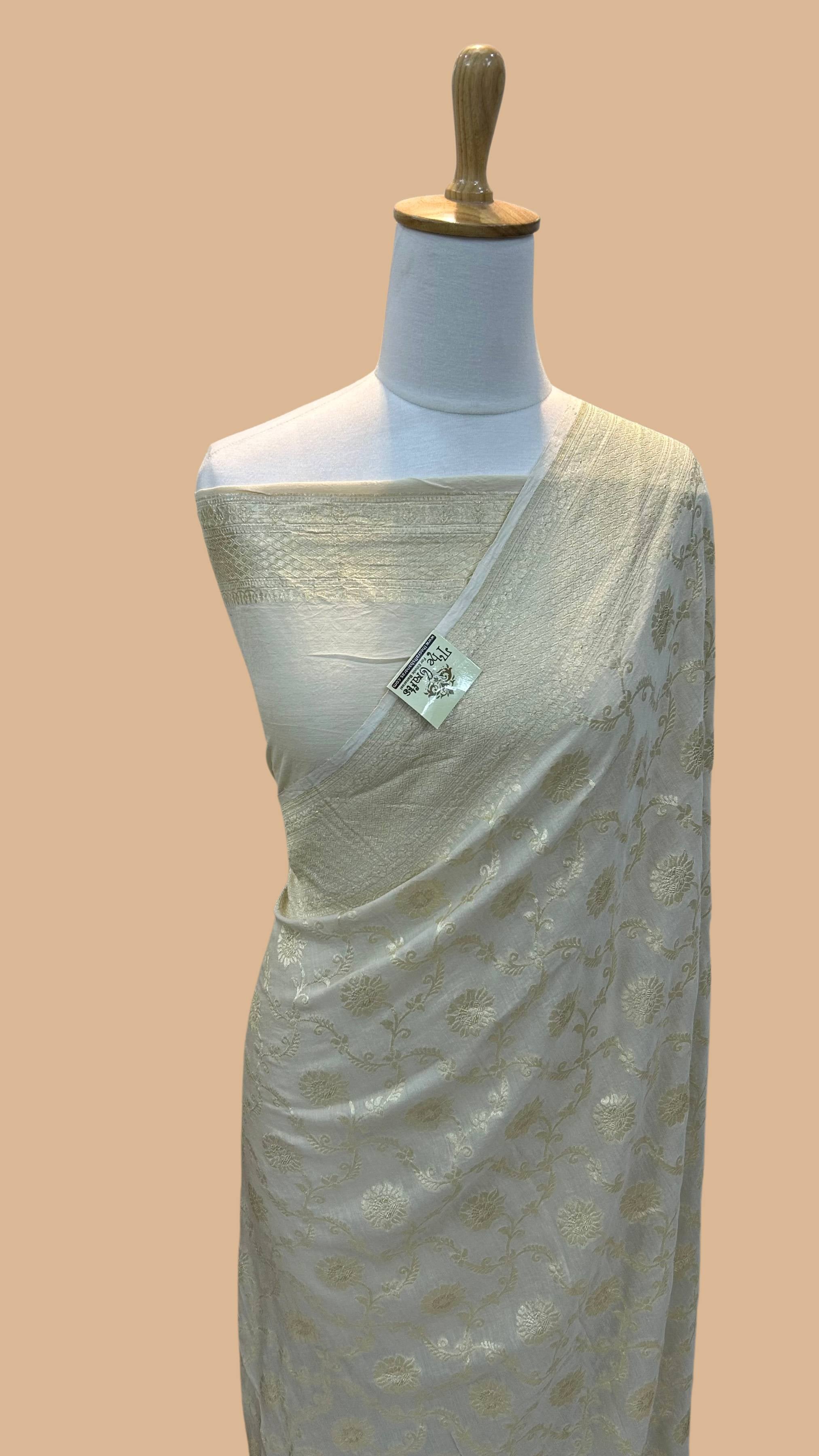 Moonga Silk Banarasi Saree - Jaal work