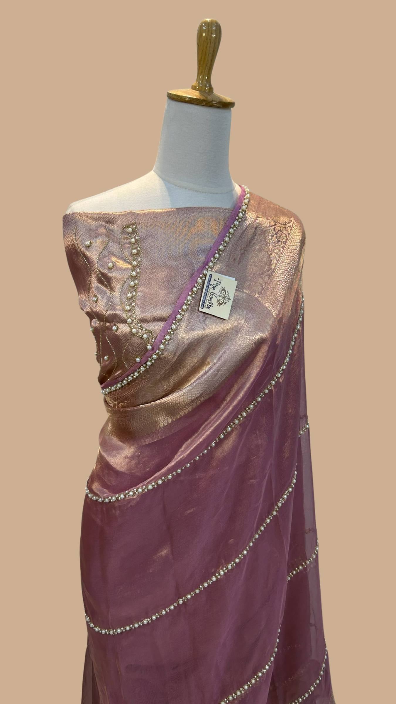 Pure Kora Tissue Silk Banarasi Saree - hanwork motifs