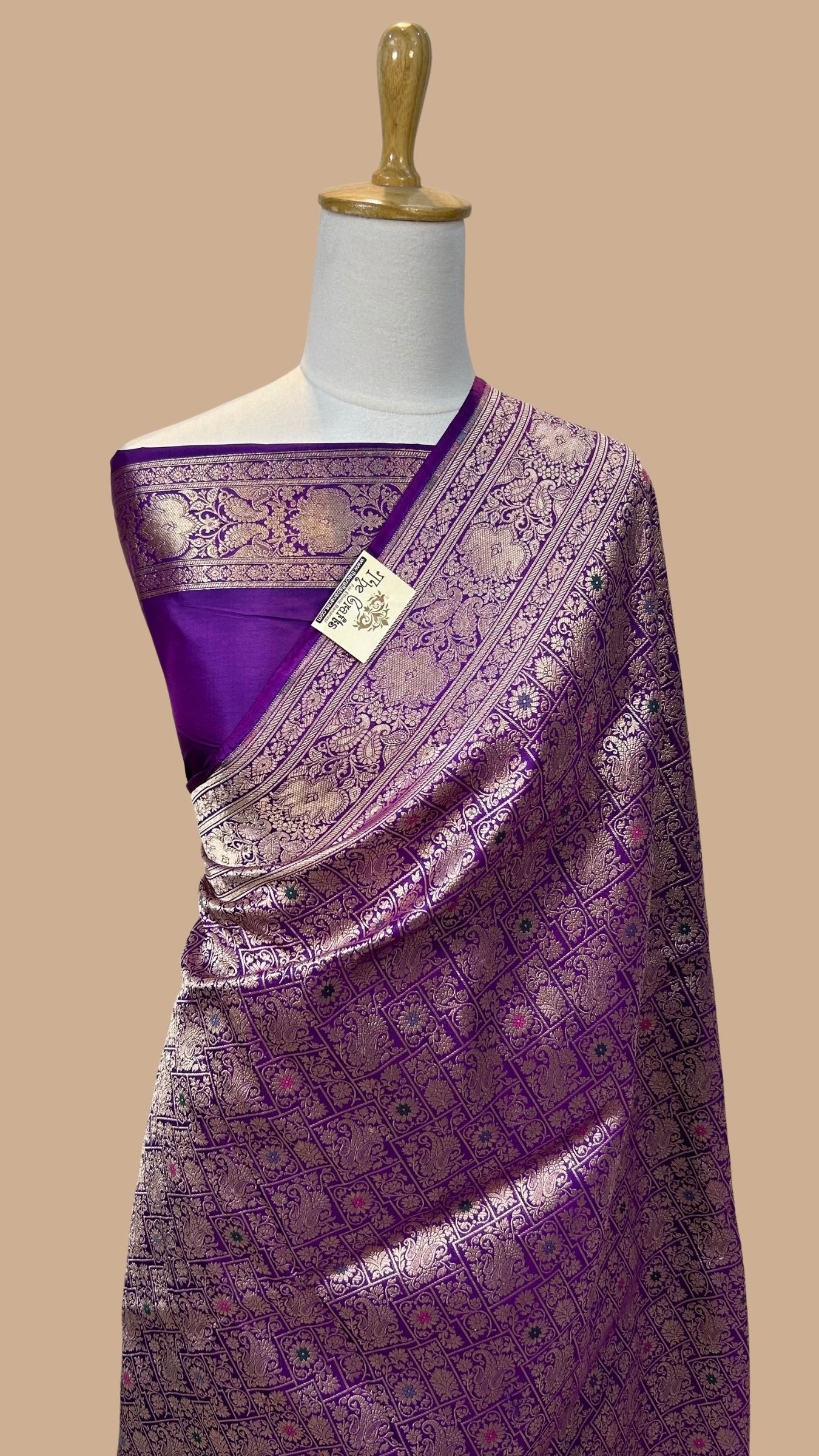 Pure Katan Silk Handloom Banarasi Saree - Tanchui Brocade Meena