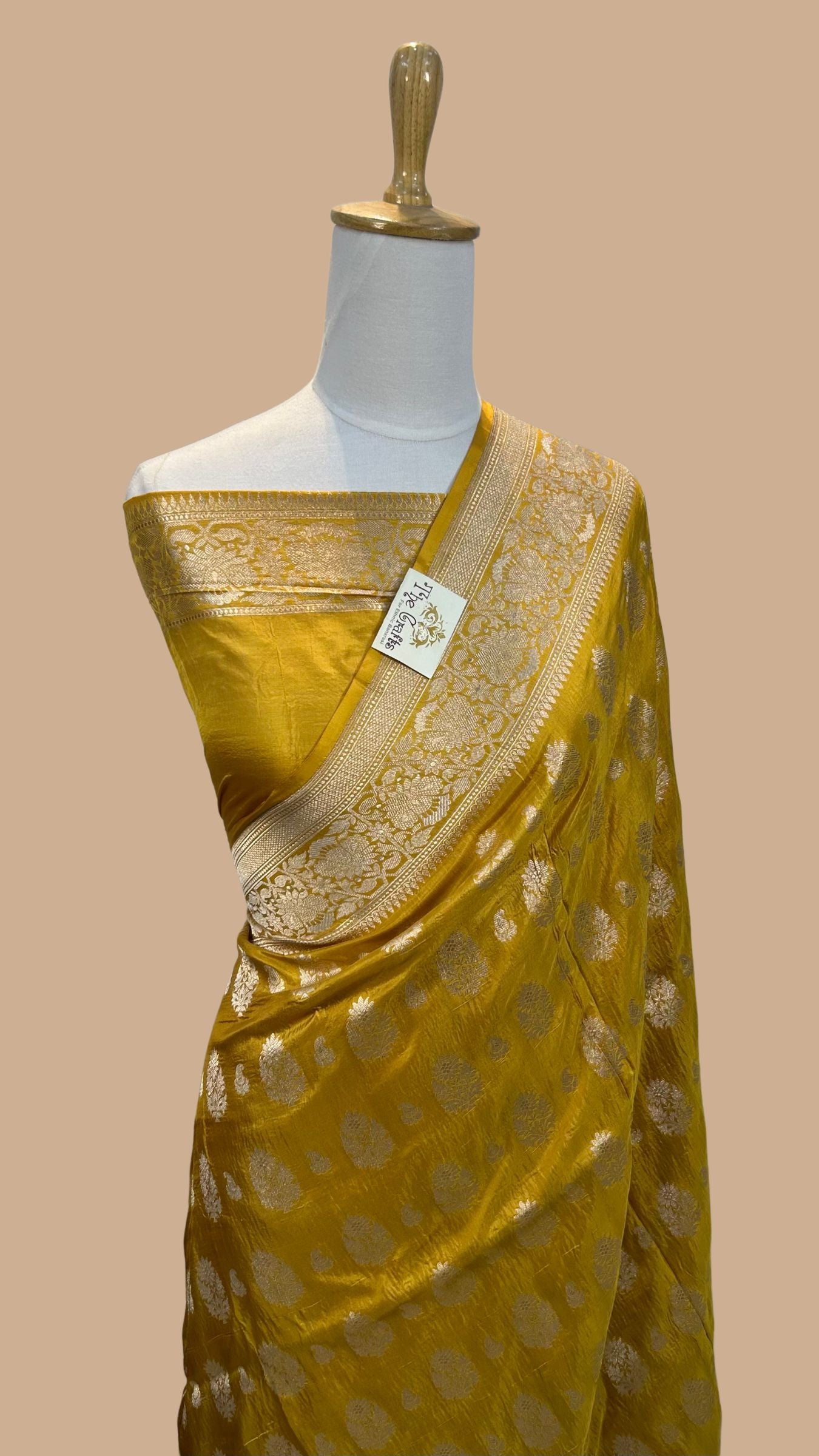 Pure Katan Silk Handloom Banarasi Saree - Jaal work