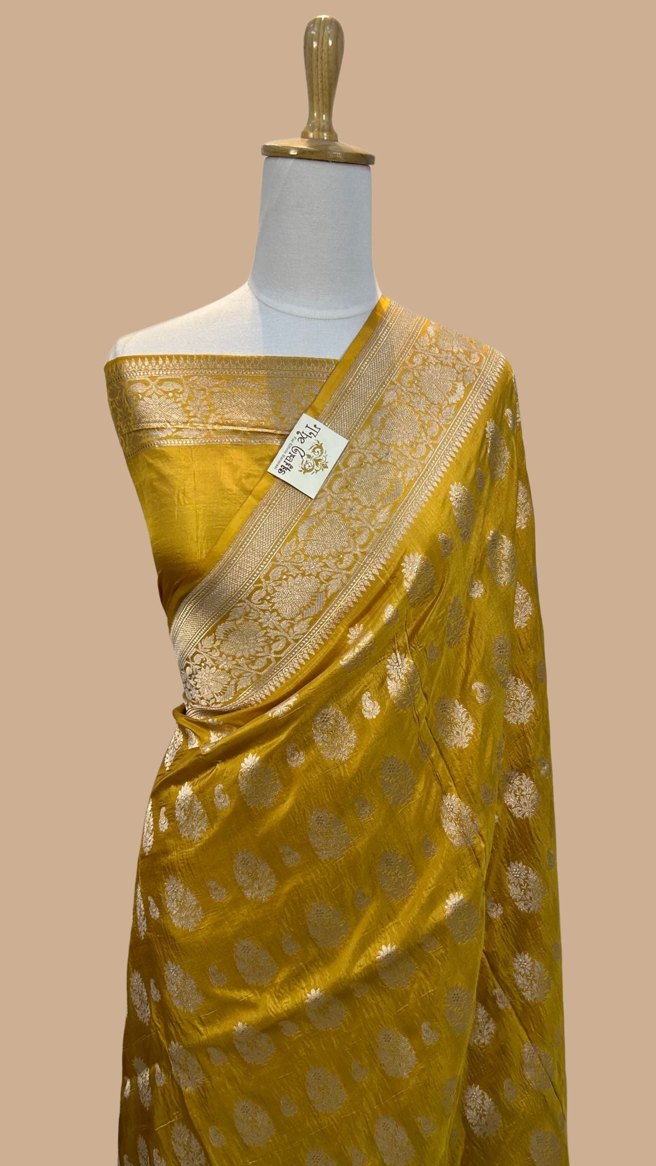 Pure Katan Silk Handloom Banarasi Saree - Jaal work