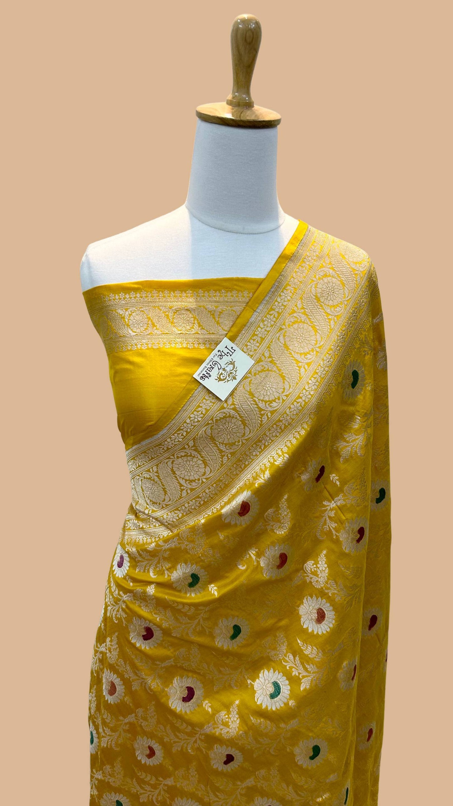 Pure Katan Silk Handloom Banarasi Saree - All over Jaal work with meenakari