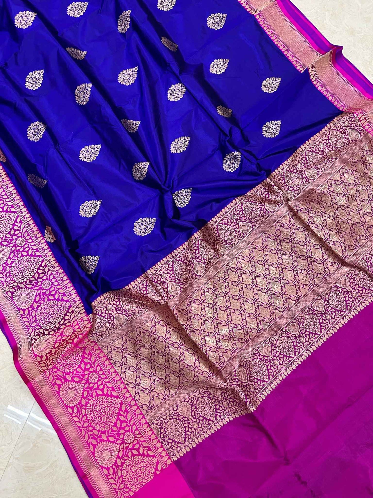 Pure Katan Silk Handloom Banarasi Saree - Jaal work