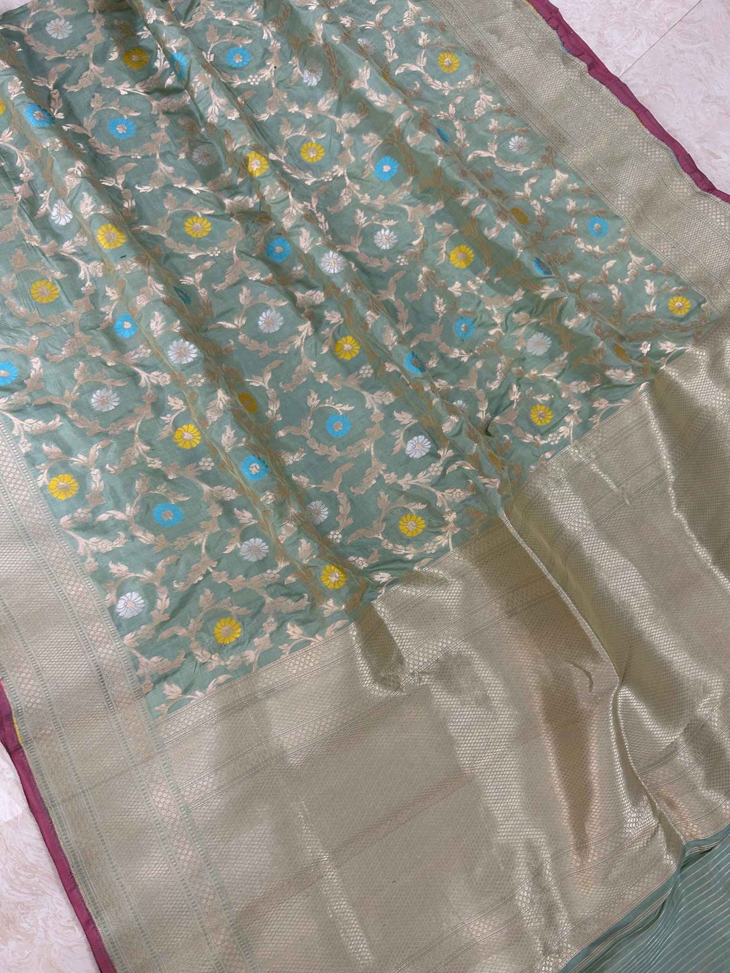 Pure Katan Silk Handloom Banarasi Saree - Jaal work with meenakari