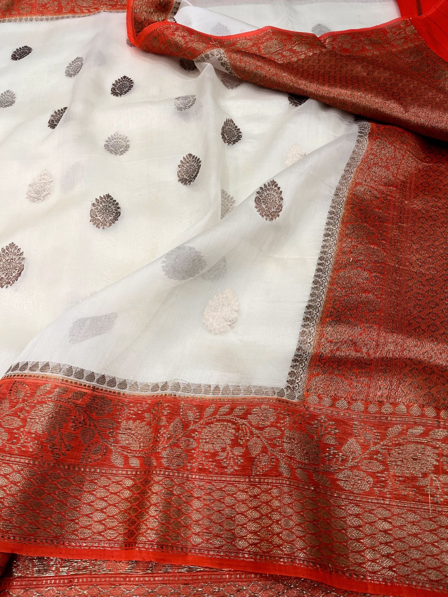 Pure Kora Silk Handloom Banarasi Saree