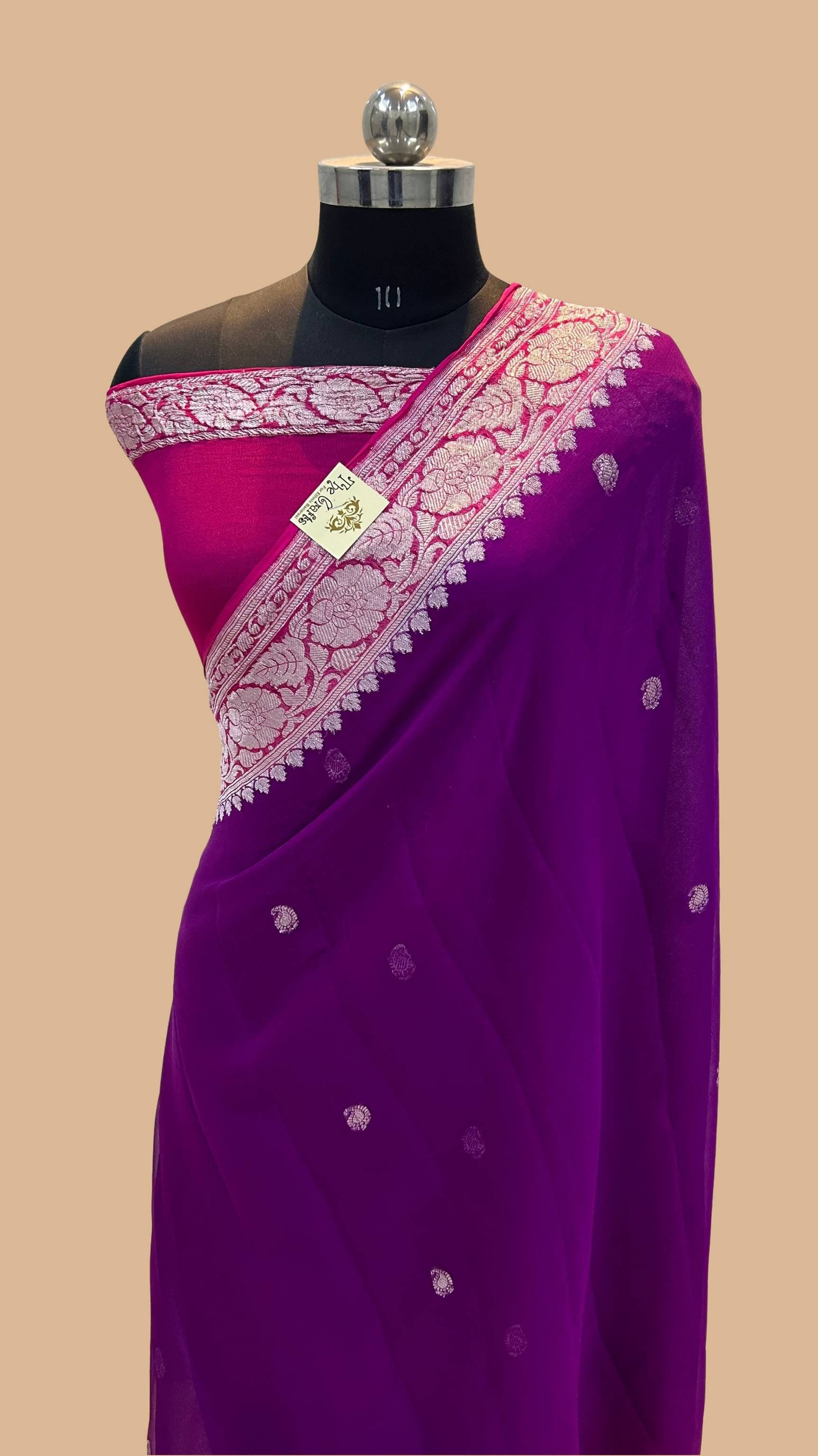 Pure Georgette Banarasi Handloom Saree - Silver Zari