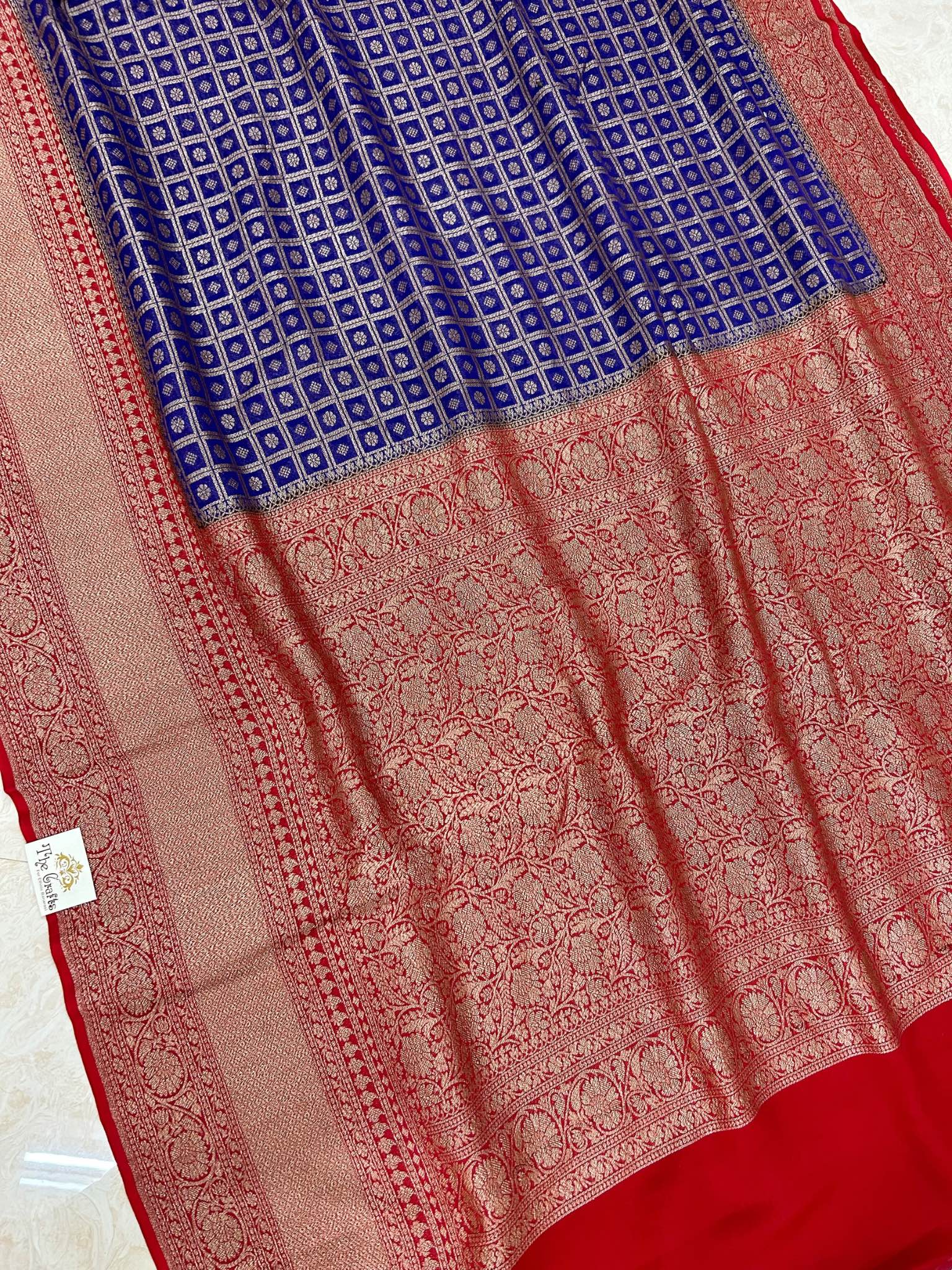 Khaddi Georgette Banarasi Saree - Antique Zari