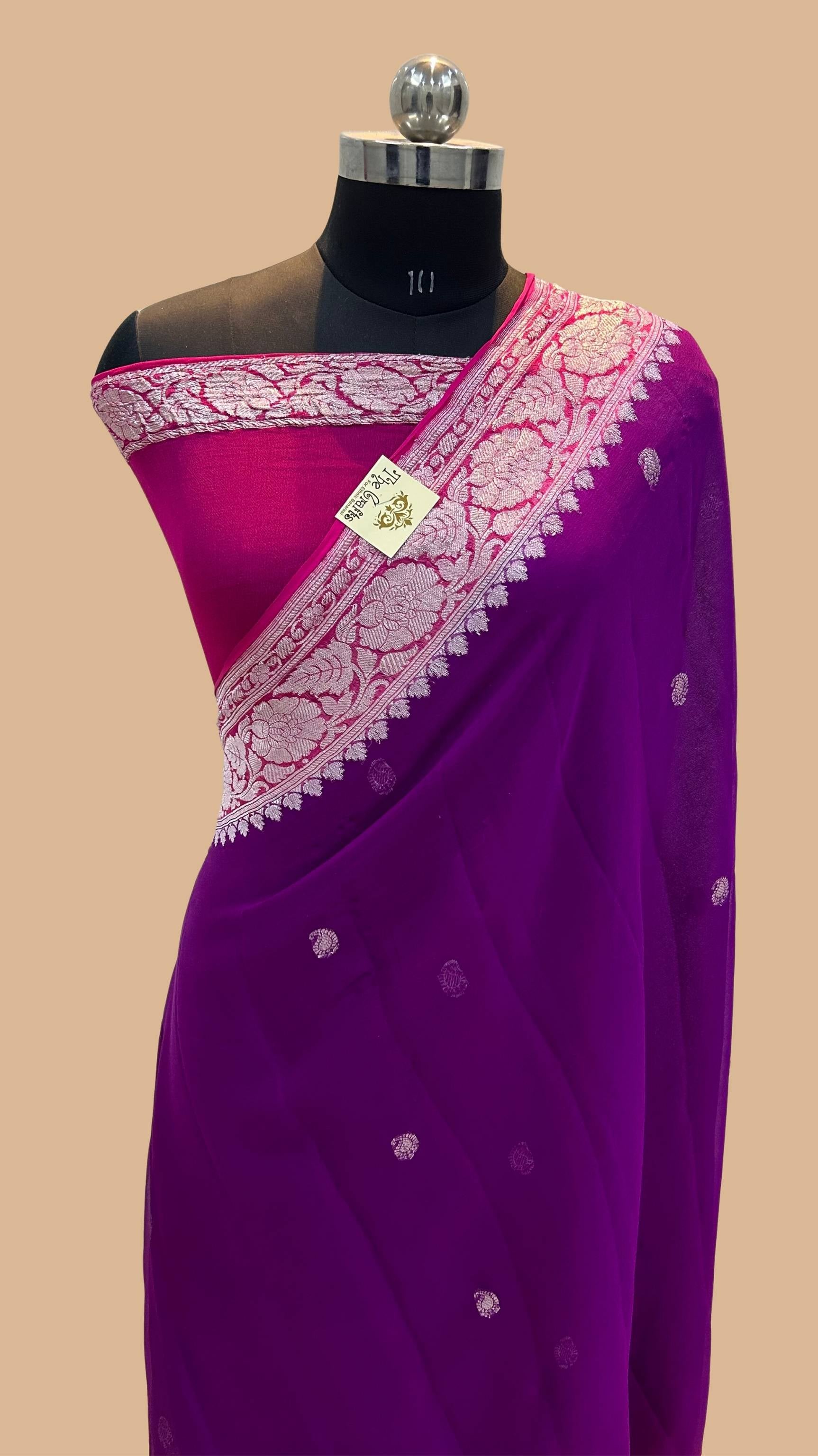 Pure Georgette Banarasi Handloom Saree - Silver Zari