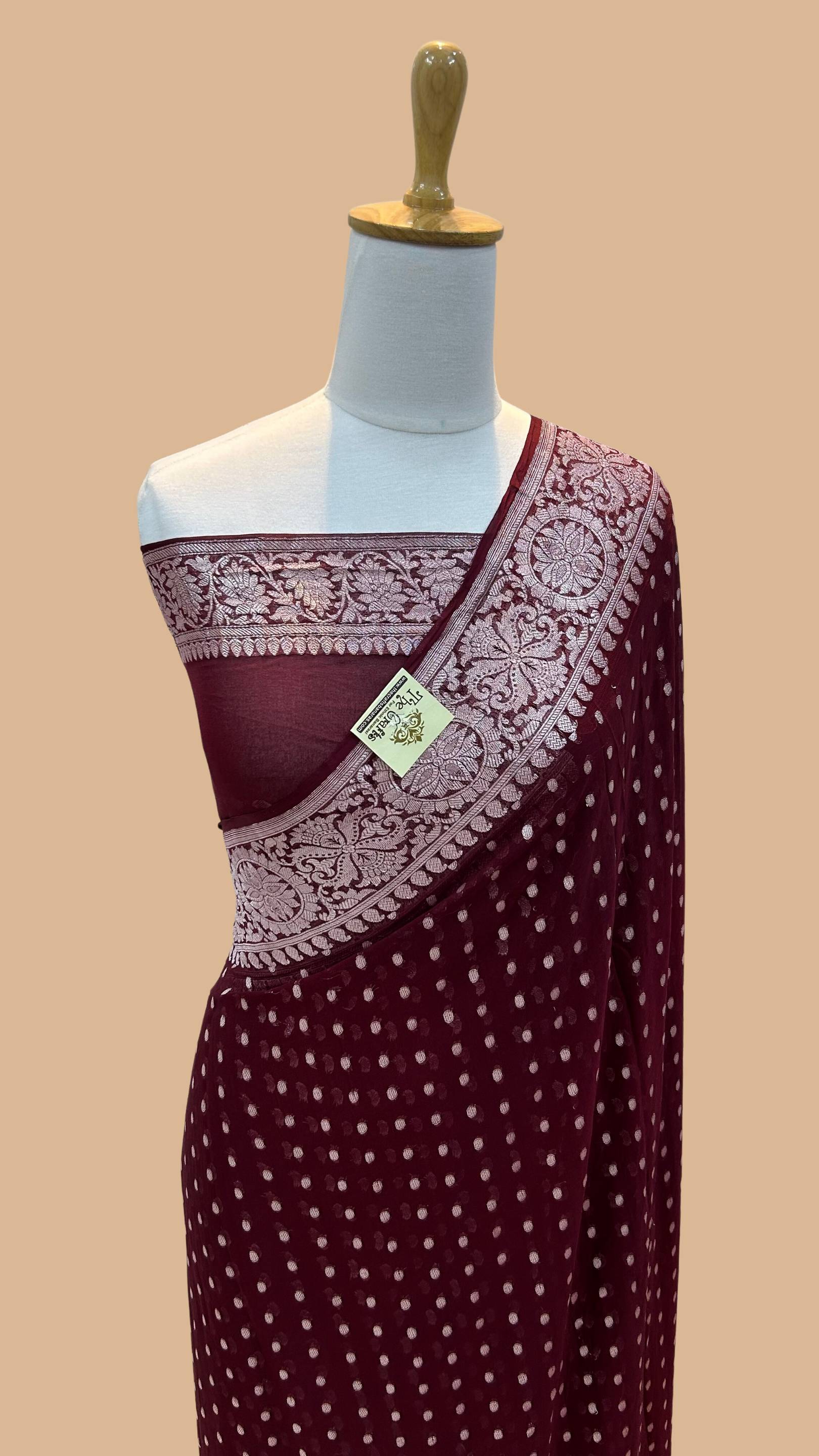 Pure Georgette Handloom - Silver Zari