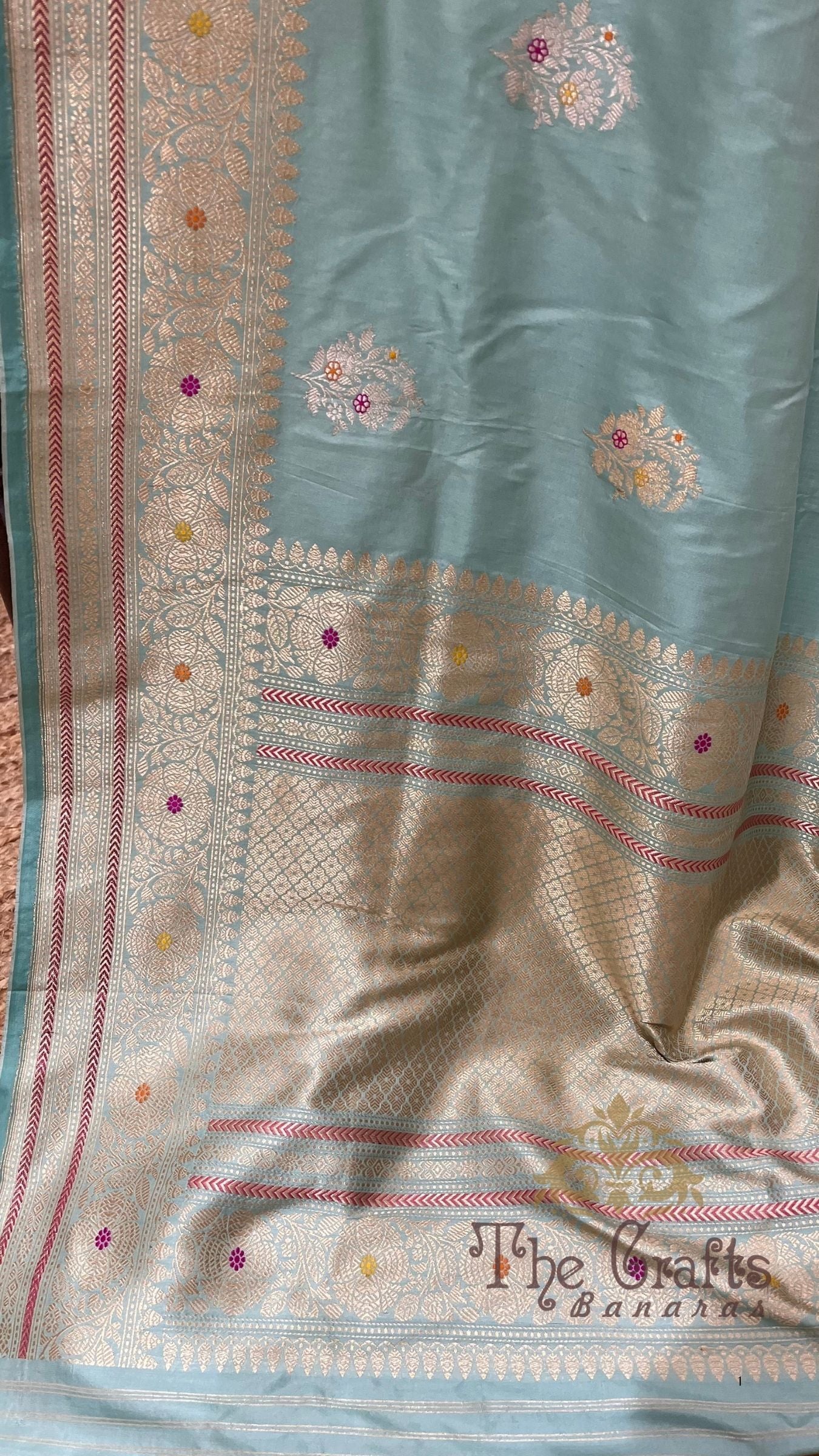 Pure Katan Silk Handloom Banarasi Saree - with kadhua meenakari motifs