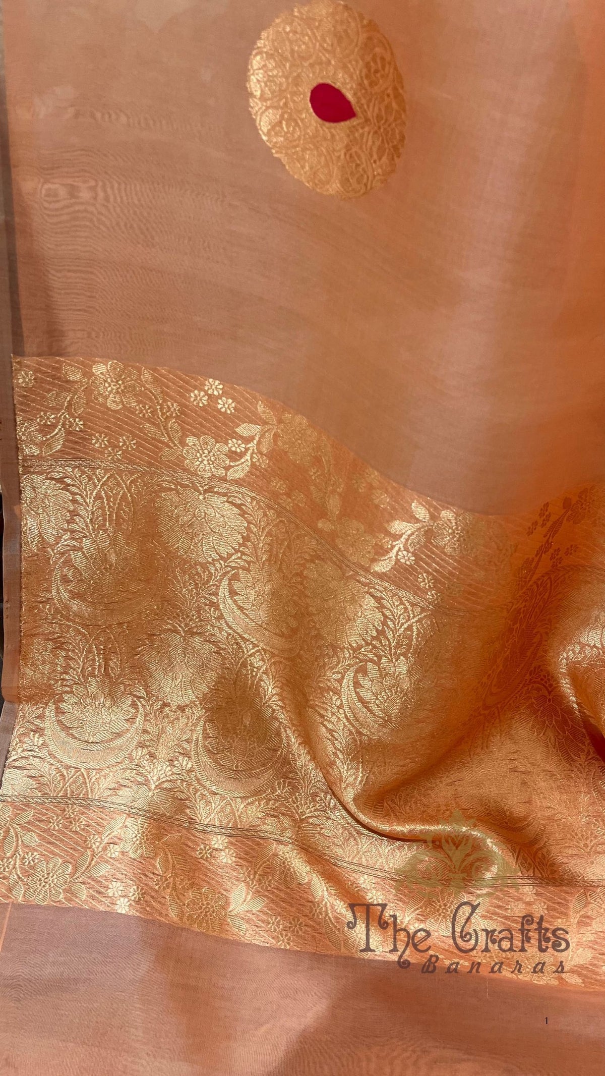 Pure Kora Silk Handloom Banarasi Saree - With Kadhua motifs