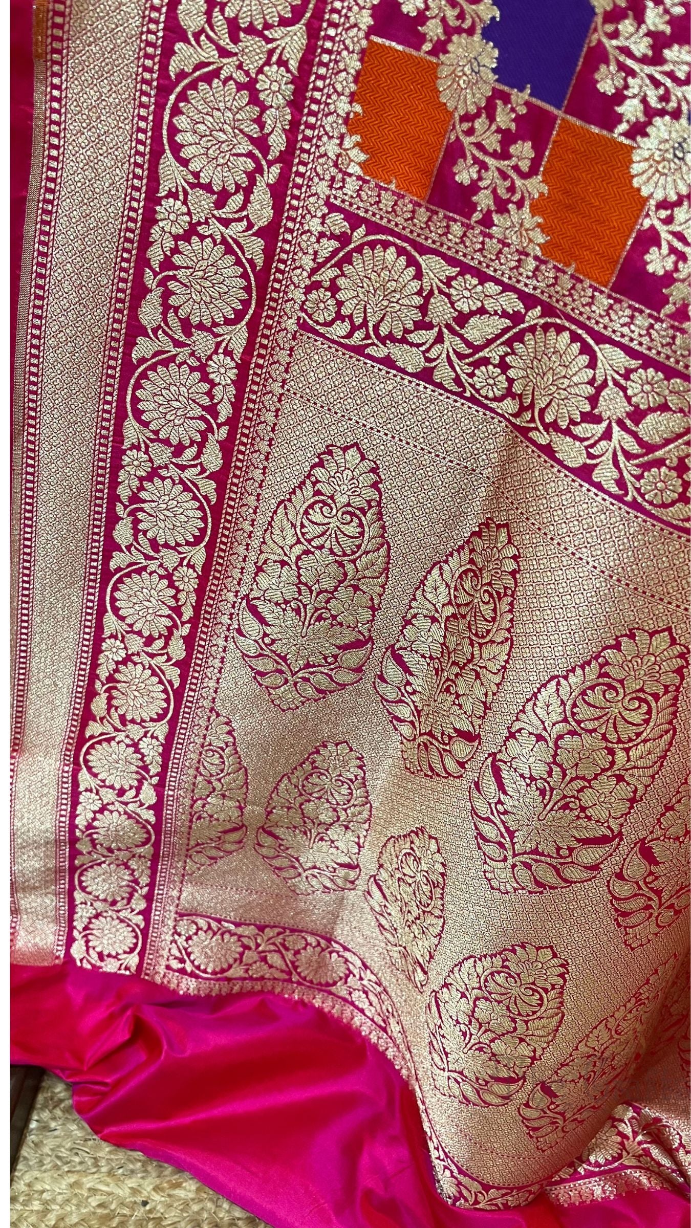 Rangkat Pure Katan Silk Handloom Banarasi Saree - Jaal with meenakari