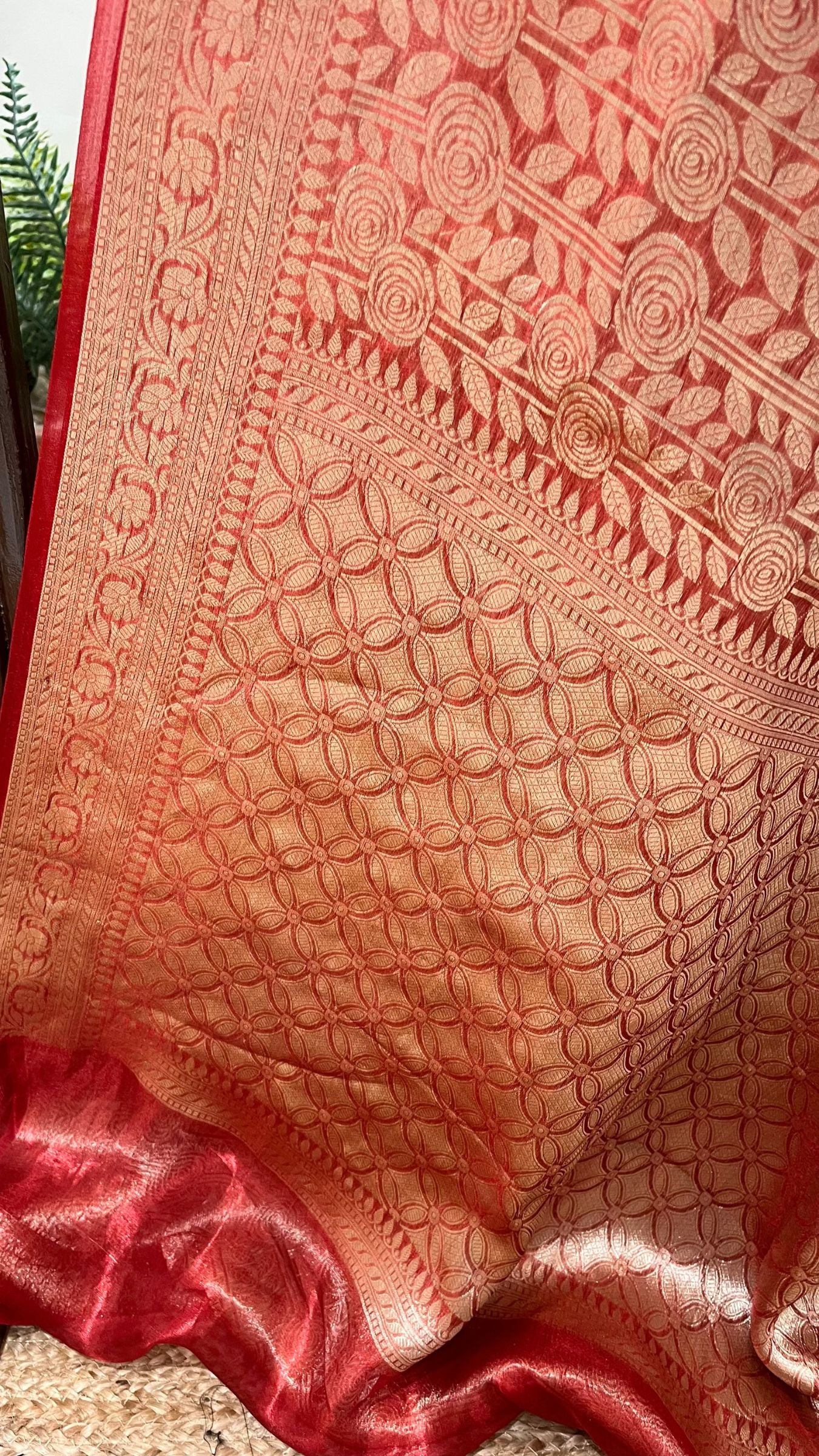 Pure Tissue Brocade Banarasi Saree