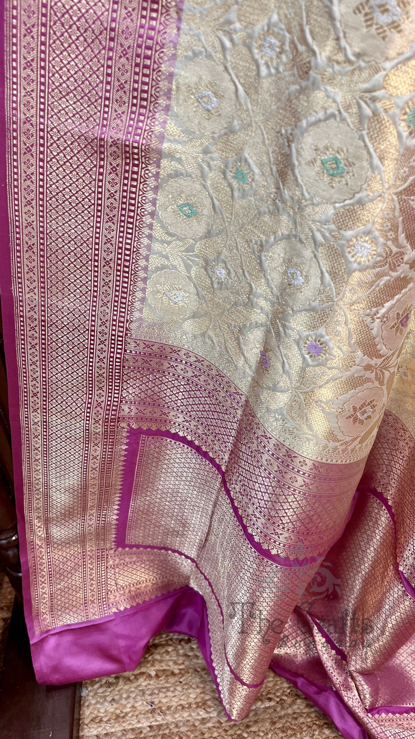 Pure Katan Silk Handloom Banarasi Saree - Kadhua Brocade Meena with Satan Border