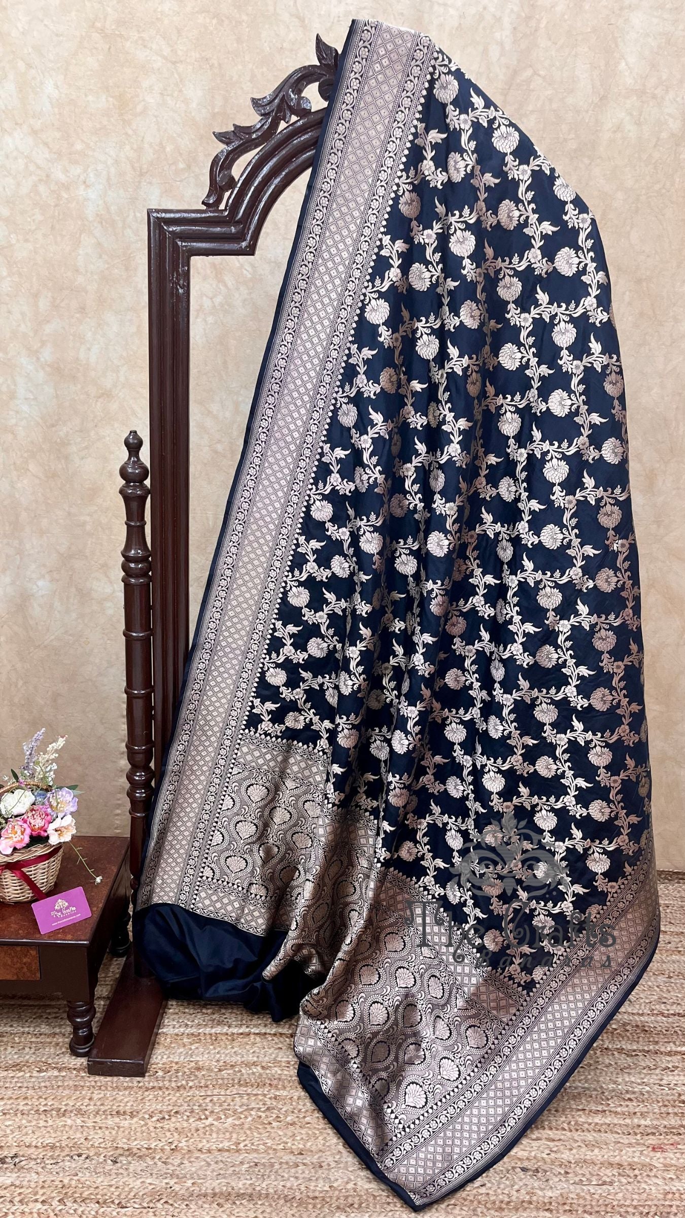 Pure Katan Silk Handloom Banarasi Saree - Jaal work