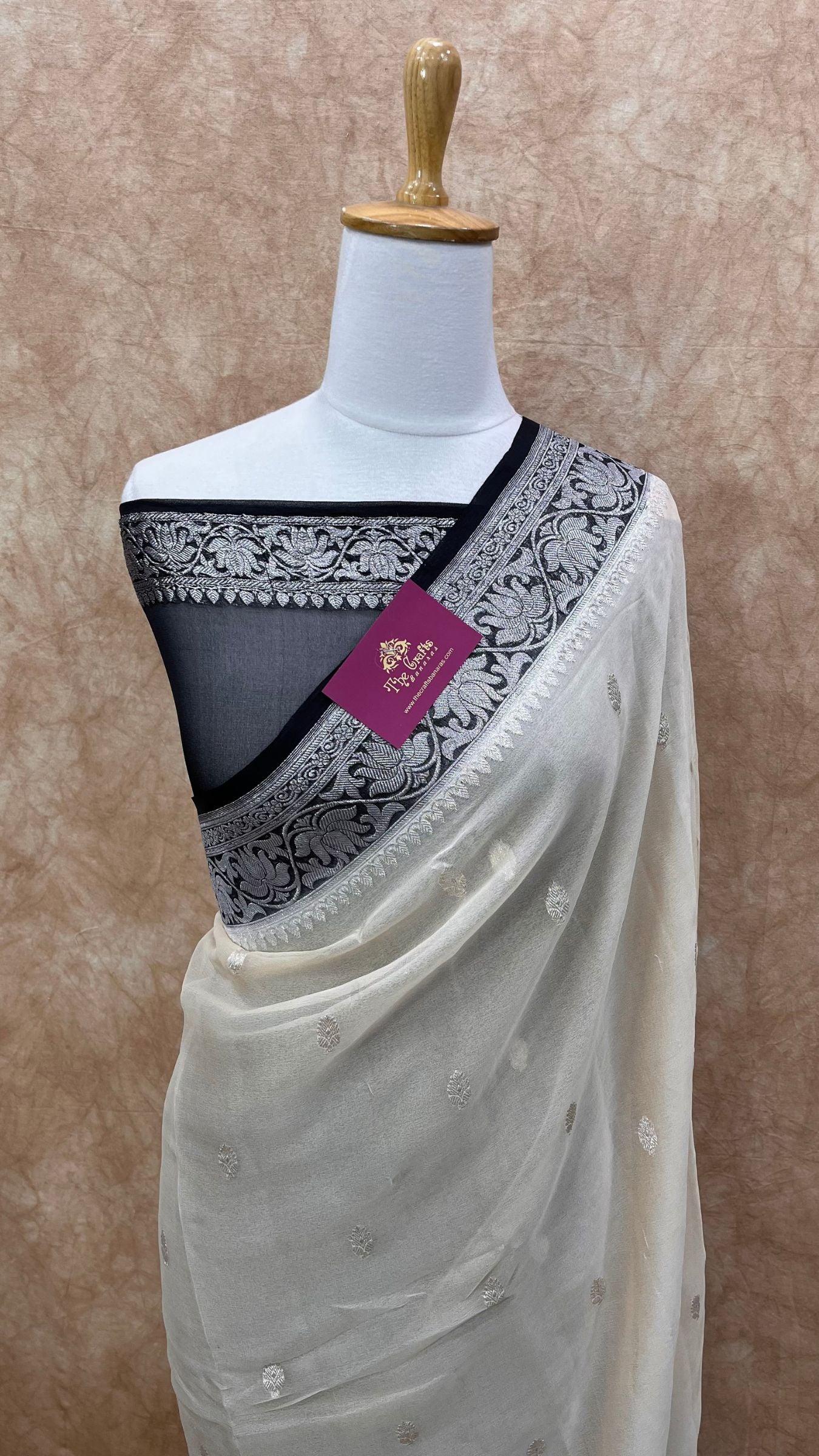 Pure Georgette Handloom Banarasi Saree