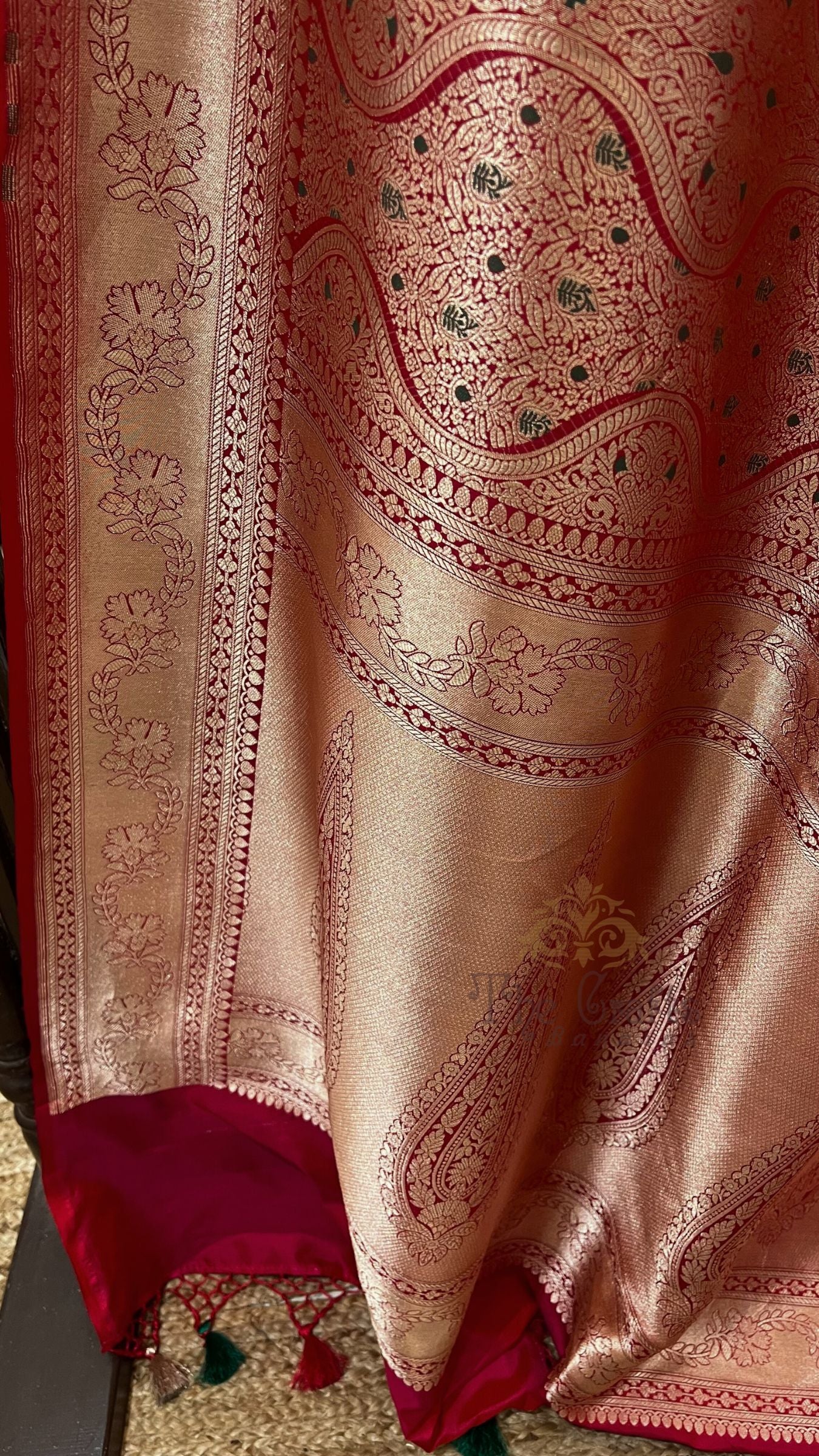 Pure Katan Silk Handloom Banarasi Saree - Tanchui Brocade Meena