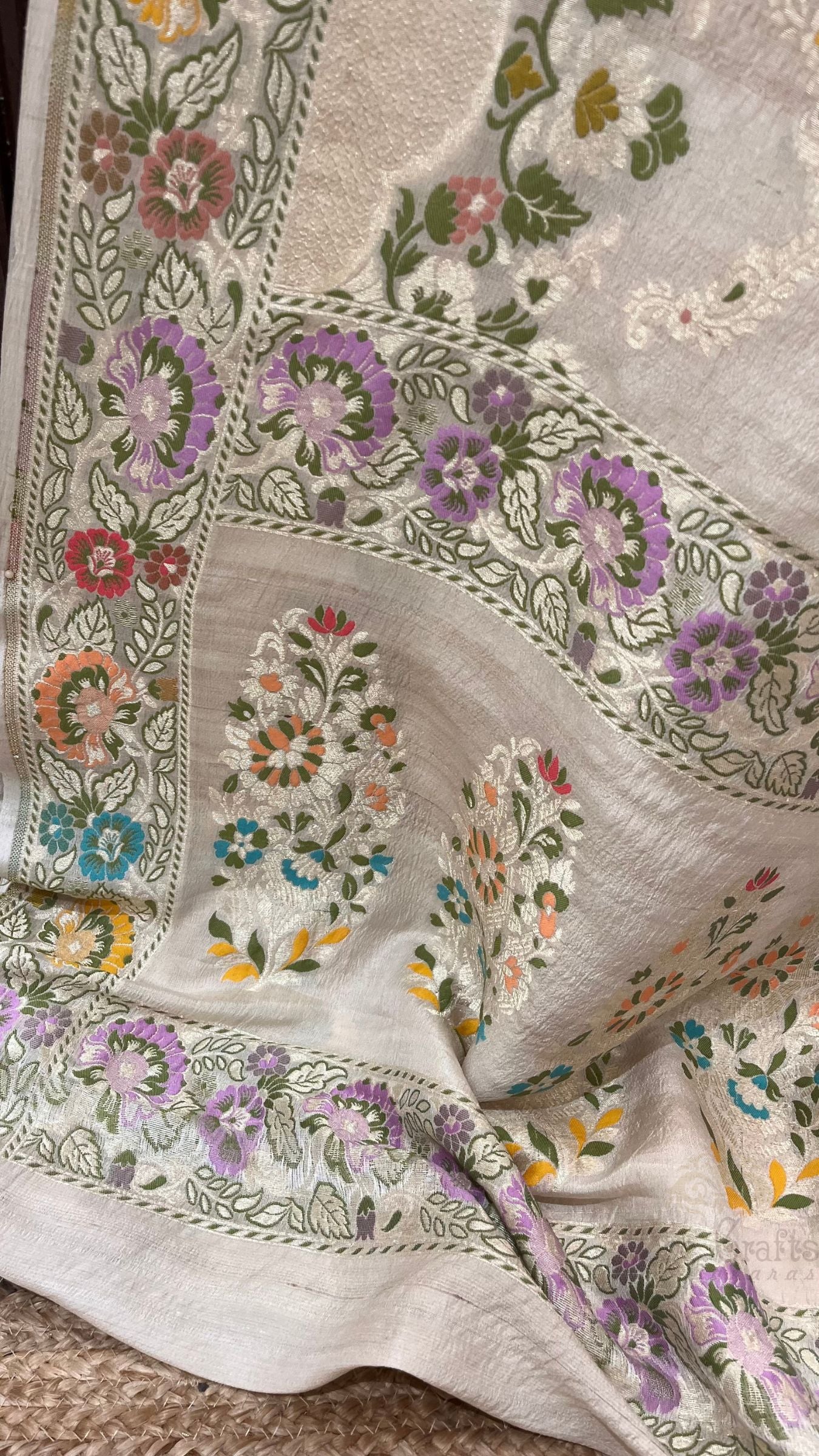 Tussar Georgette Handloom Banarasi Saree - Meenakari