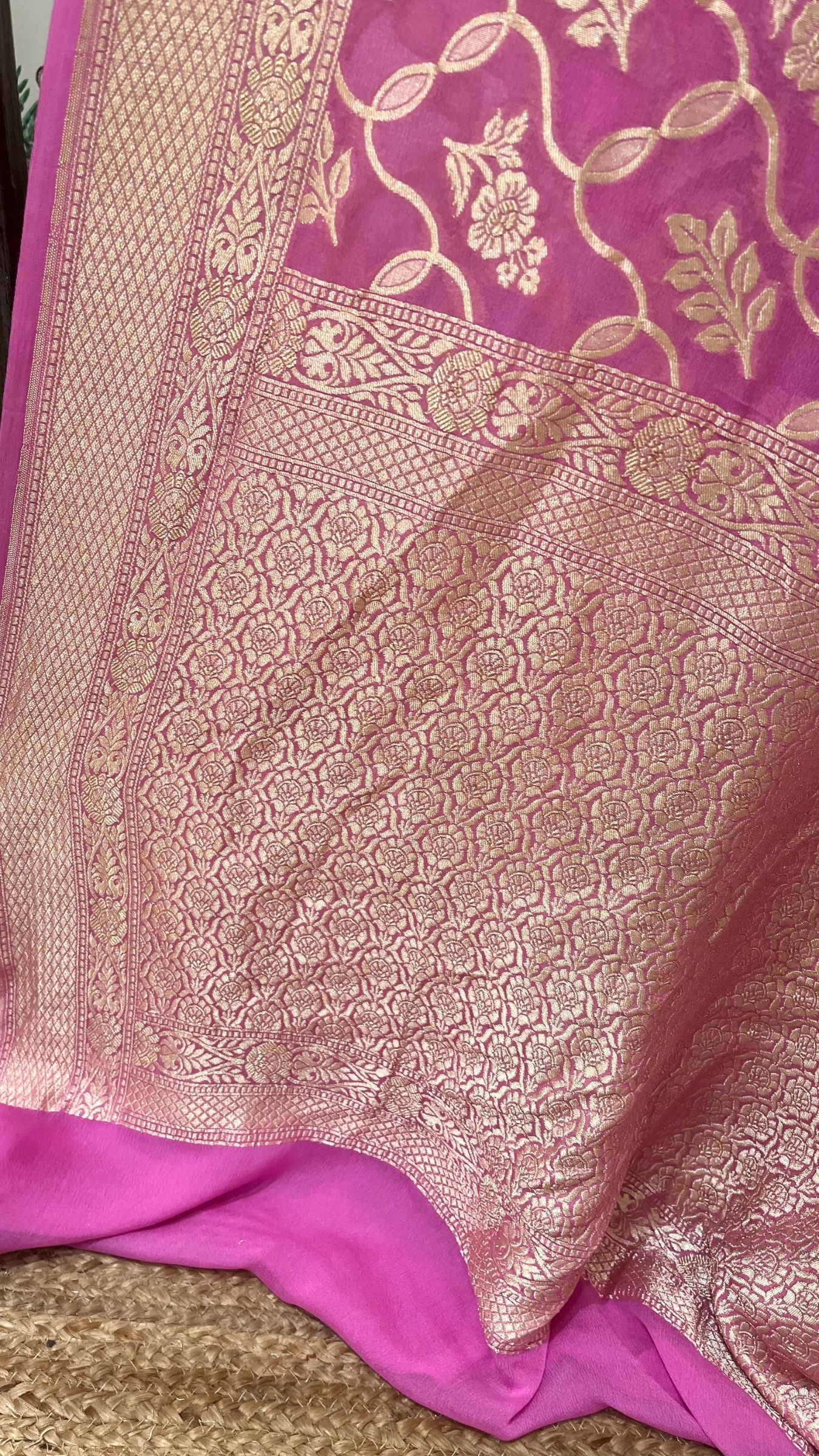 Khaddi Georgette Handloom Banarasi Saree - Water Zari