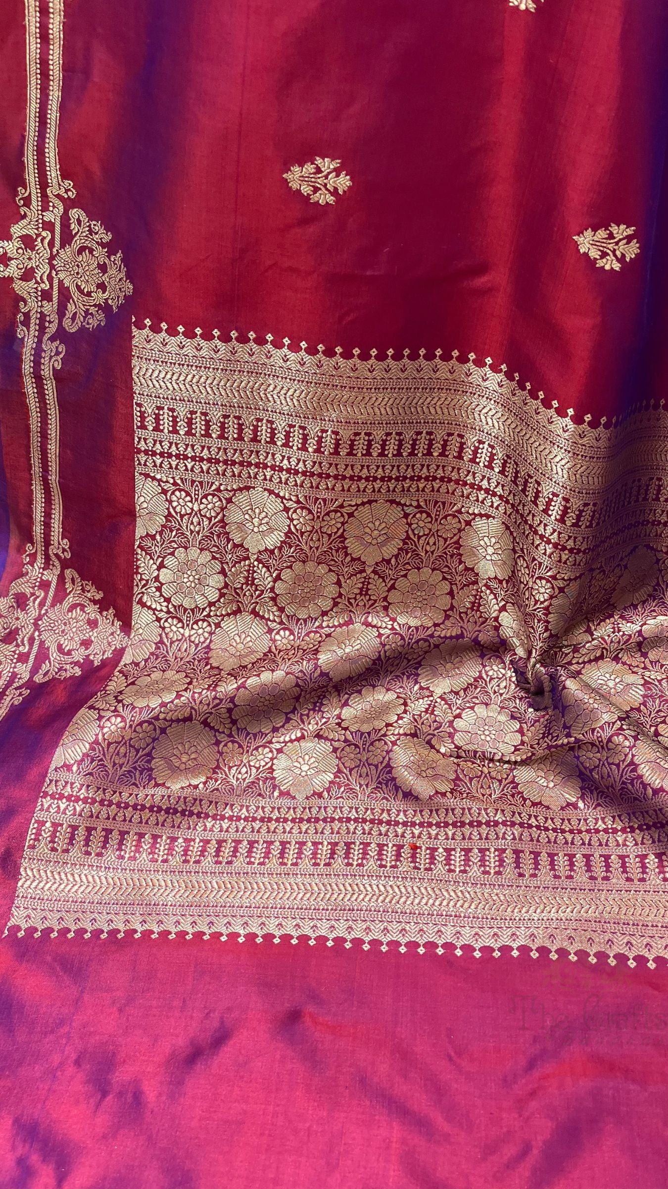 Pure Katan Silk Handloom Banarasi Saree - with kadhua motifs