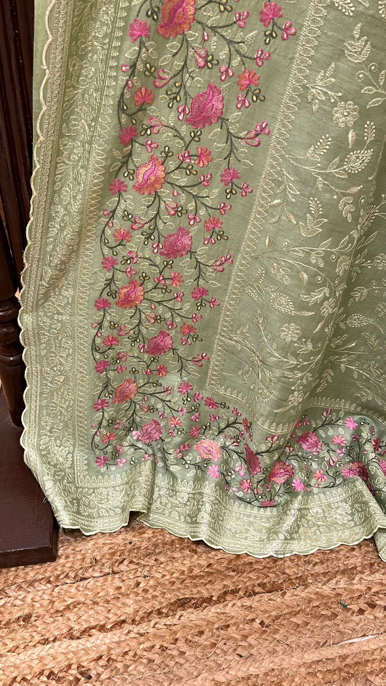 Pure Munga Silk Chikankari Handloom Banarasi Saree