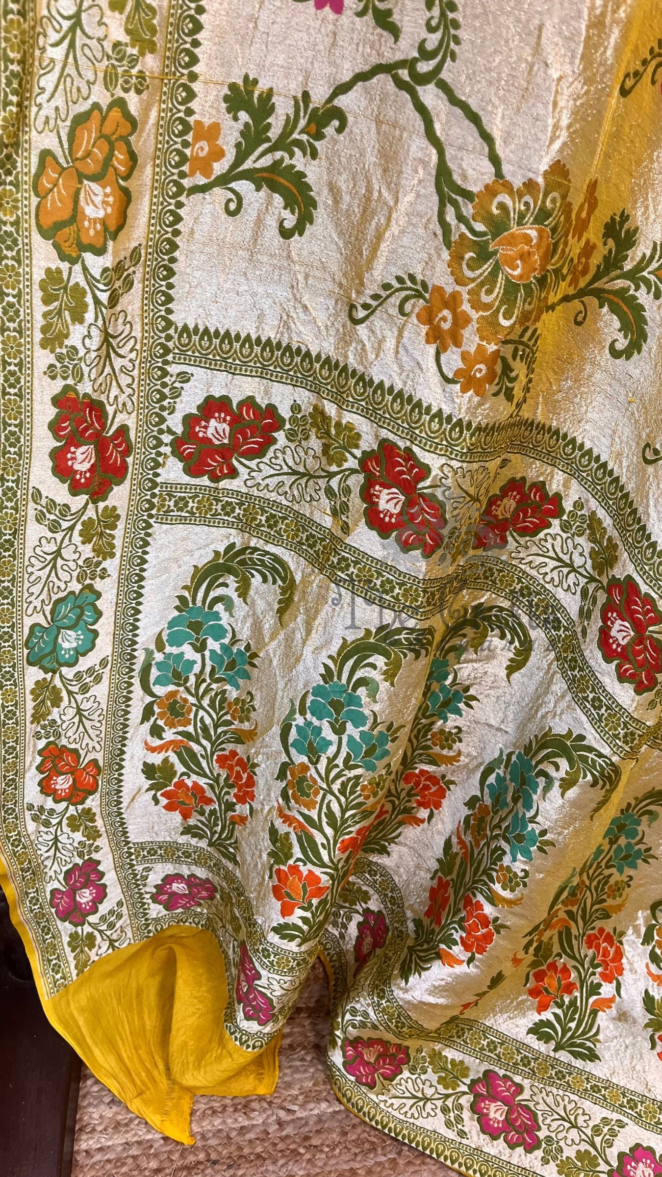 Pure Tussar Georgette Handloom Banarasi Saree - Brocade