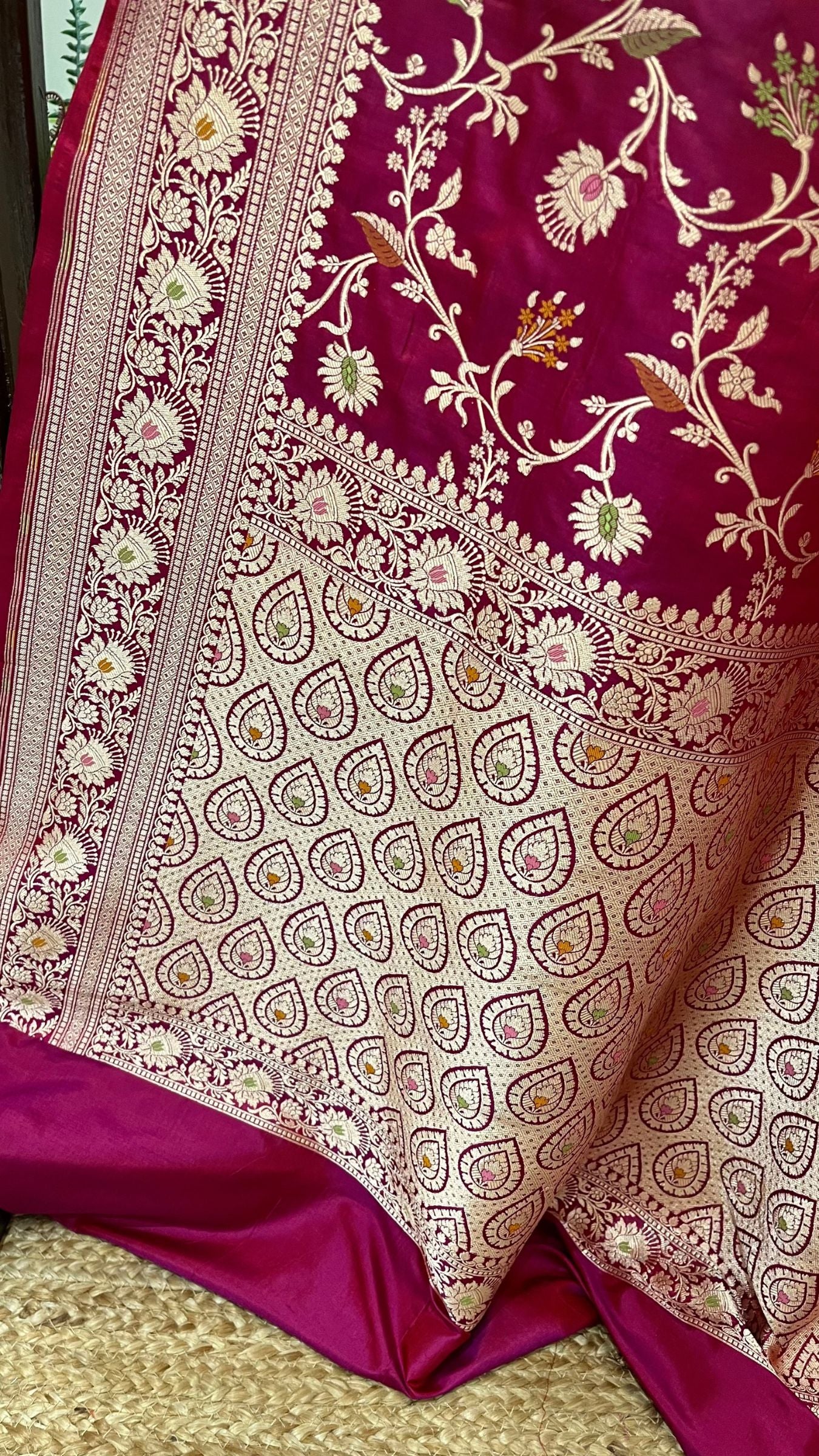 Pure Katan Silk Handloom Banarasi Saree - Jaal With Meenakari