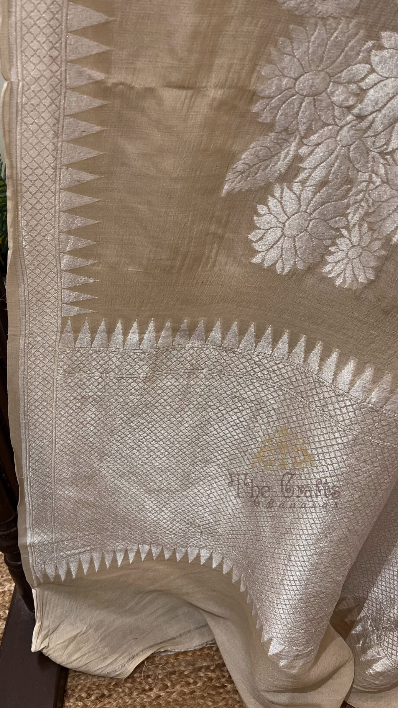 Tussar Georgette Handloom Banarasi Saree - All over Sona Rupa Motifs