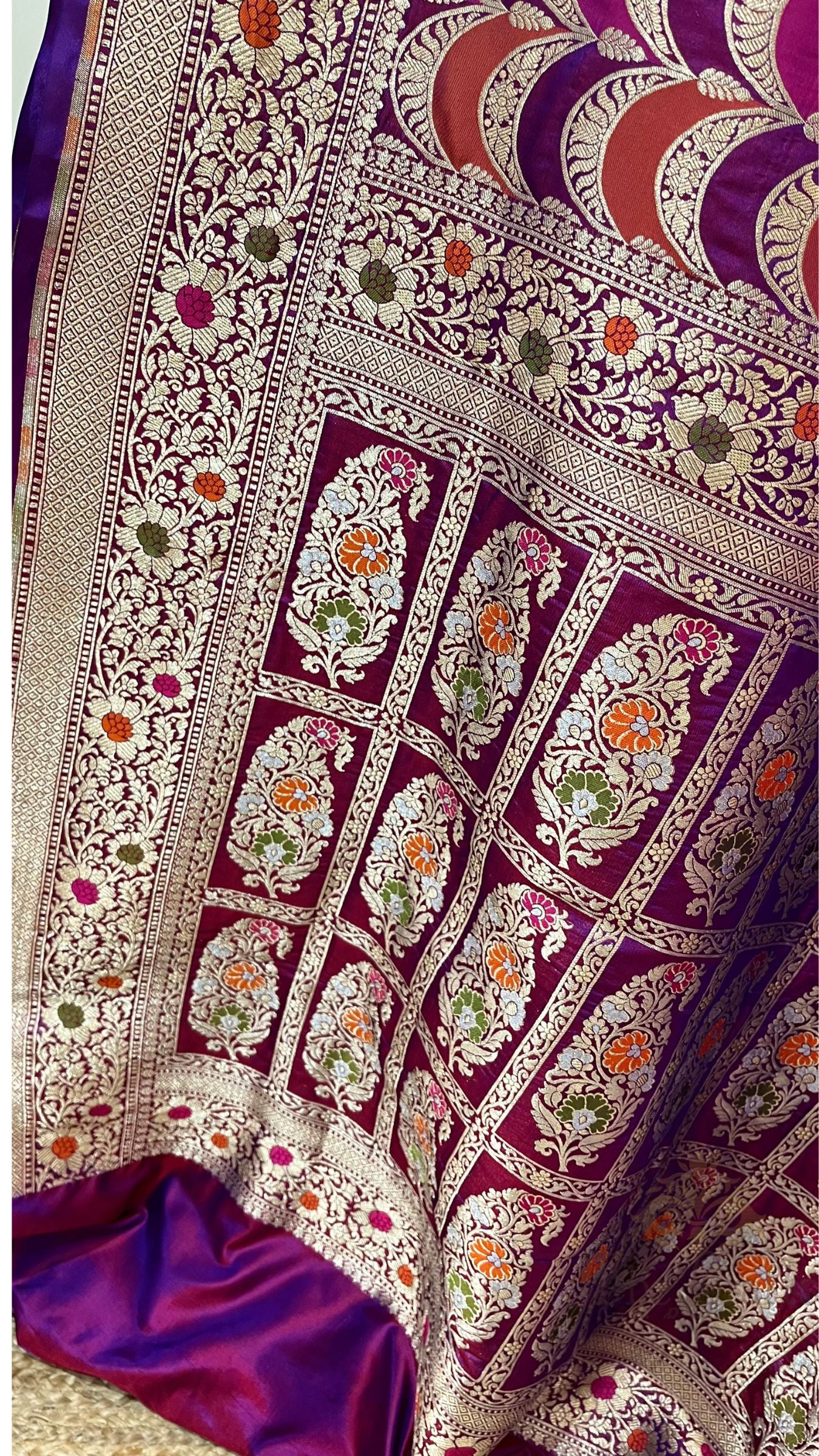Rangkat Pure Katan Silk Handloom Banarasi Saree - Jaal with meenakari
