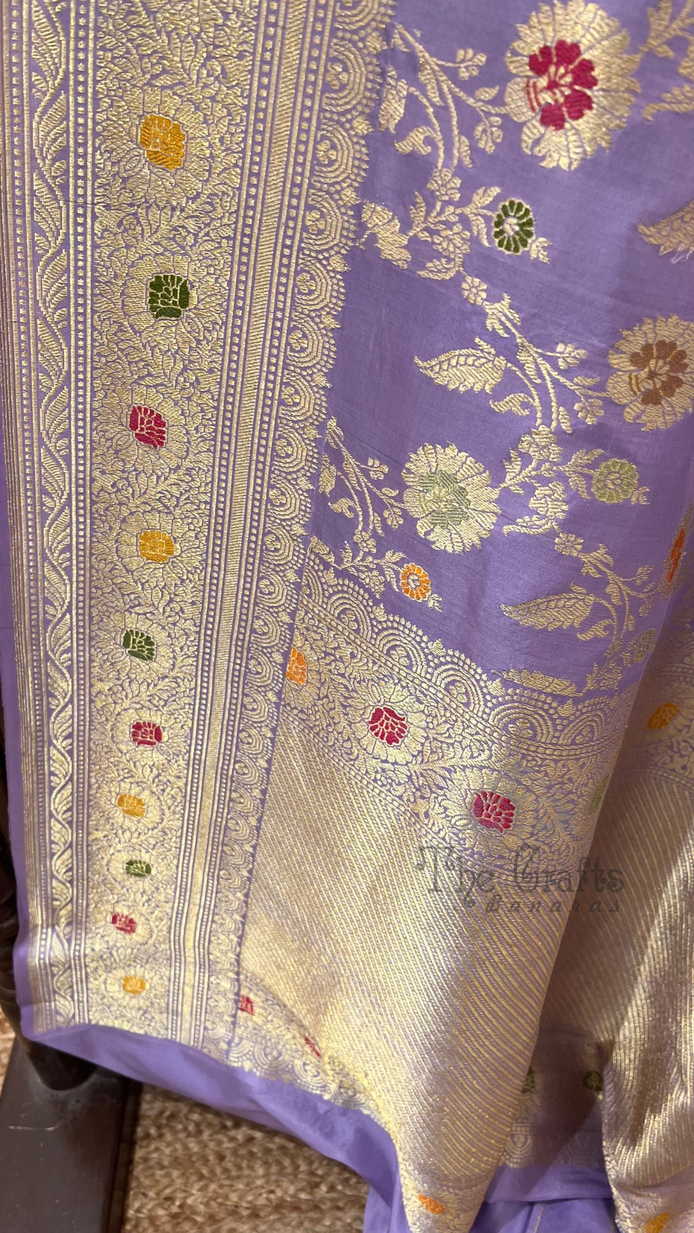 Pure Katan Silk Handloom Banarasi Saree - All Over Kadiyal Jaal Work