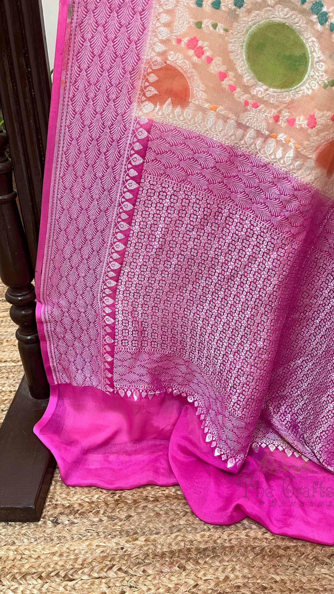 Pure Khaddi Georgette Handloom Banarasi Saree - Jaal with Meenakari