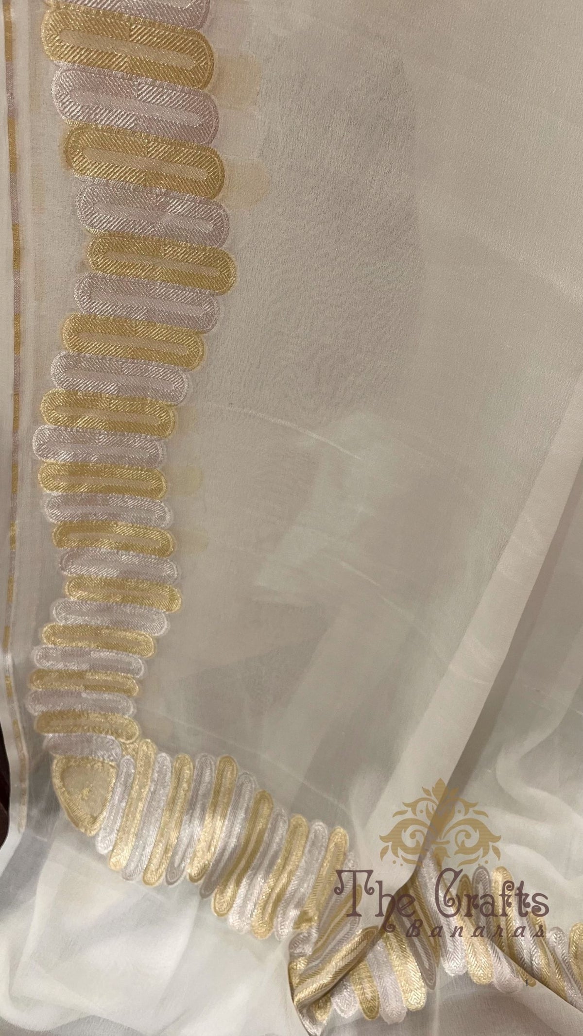 Khaddi Georgette Handloom Banarasi Saree