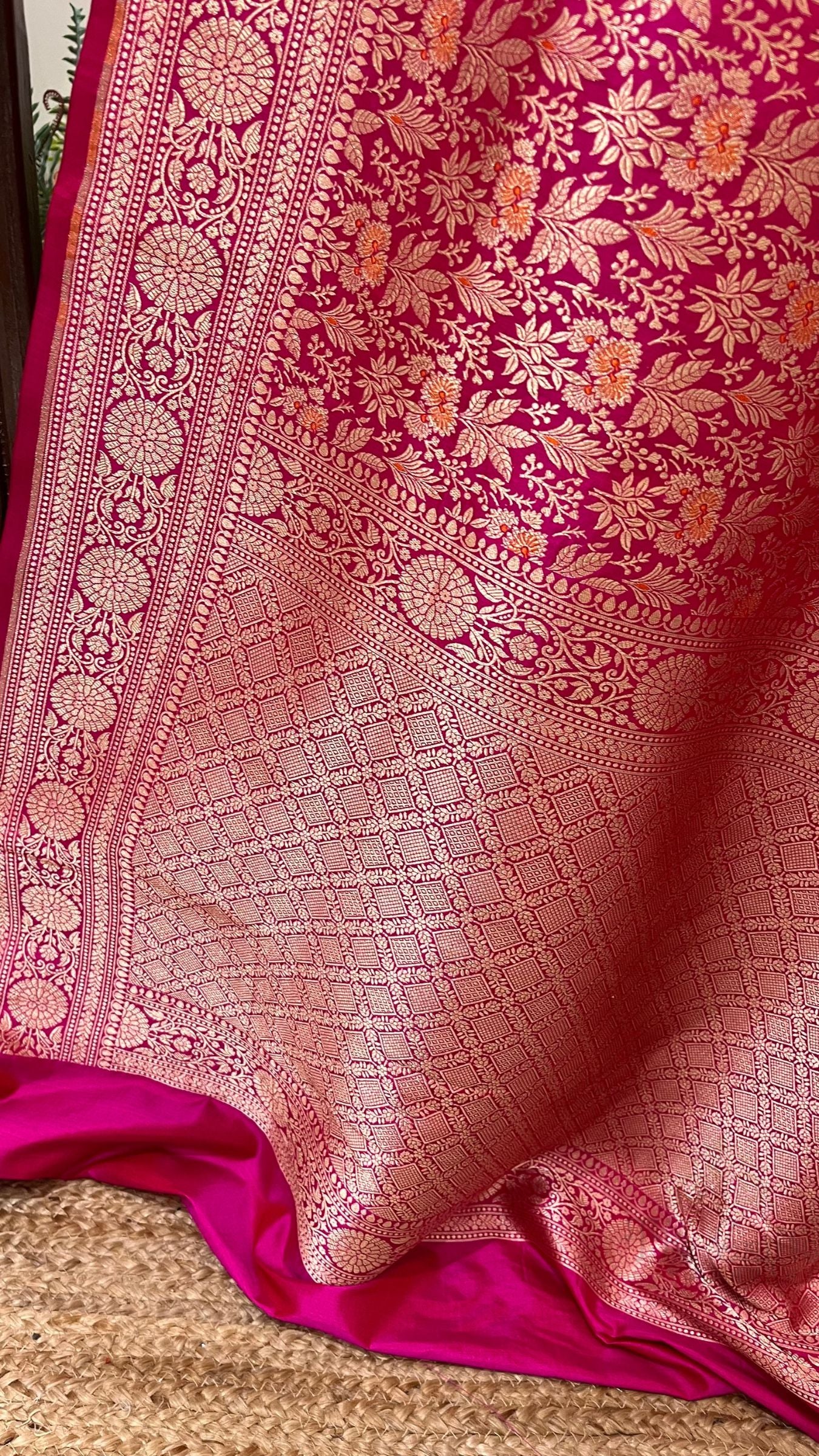 Pure Katan Silk Handloom Banarasi Saree - Tanchui Brocade Meena