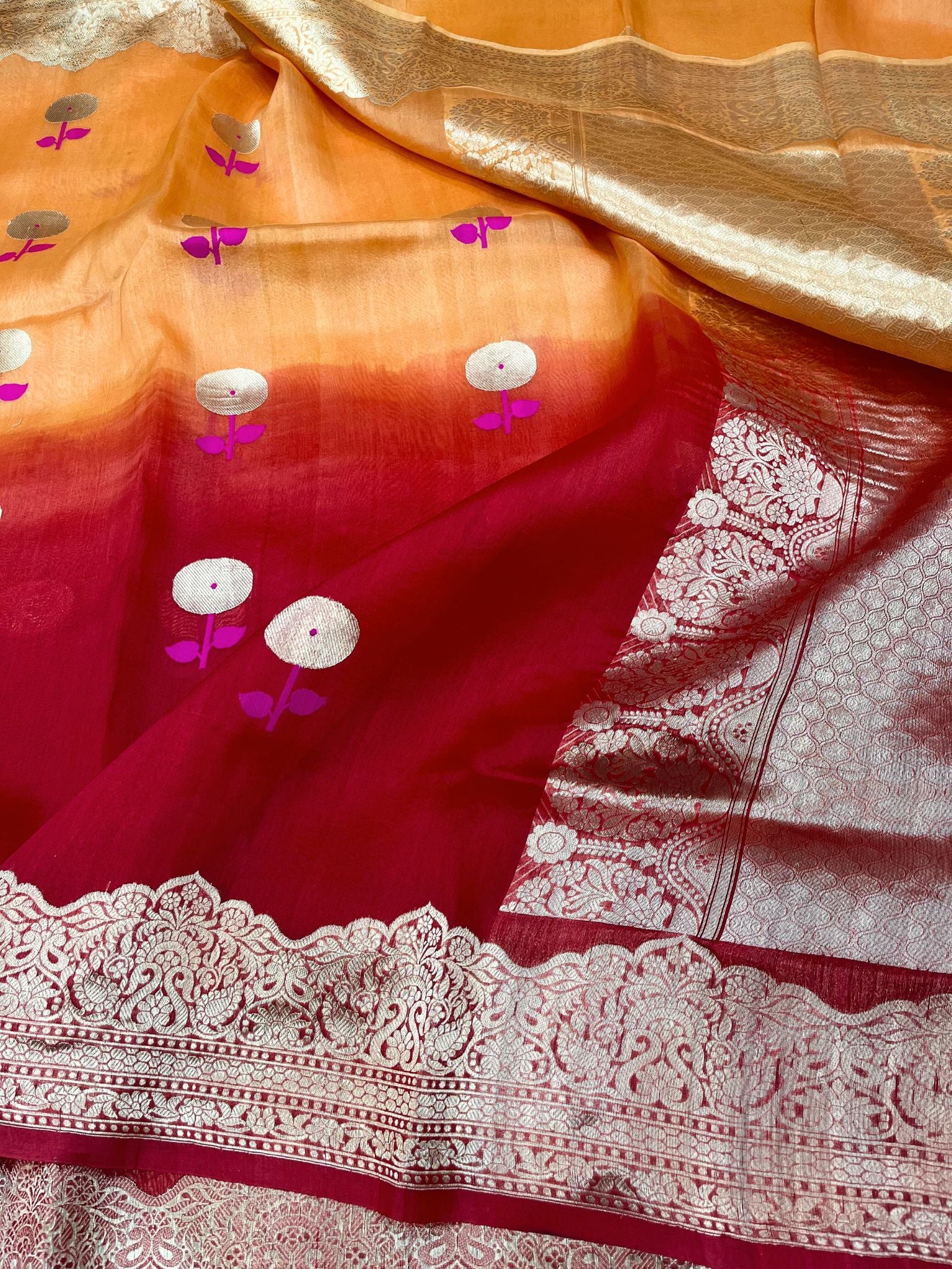 Pure Kora Silk Handloom Banarasi Saree - With Kadhua motifs