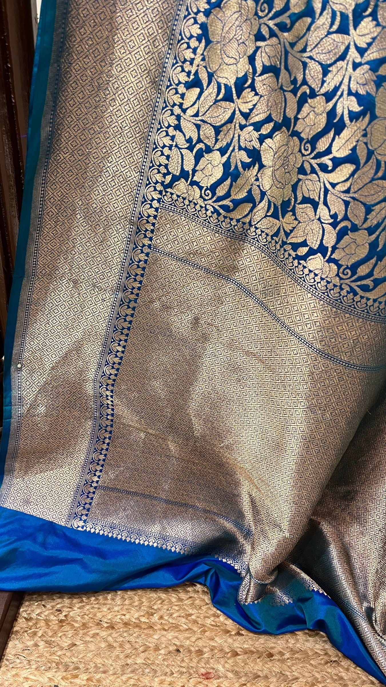 Pure Katan Silk Handloom Banarasi Saree - Jaal work