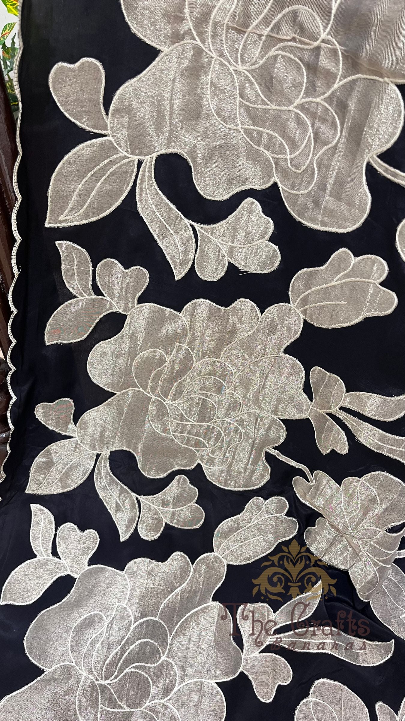 Pure Crepe Silk Banarasi Saree - Floral Appliqué Work