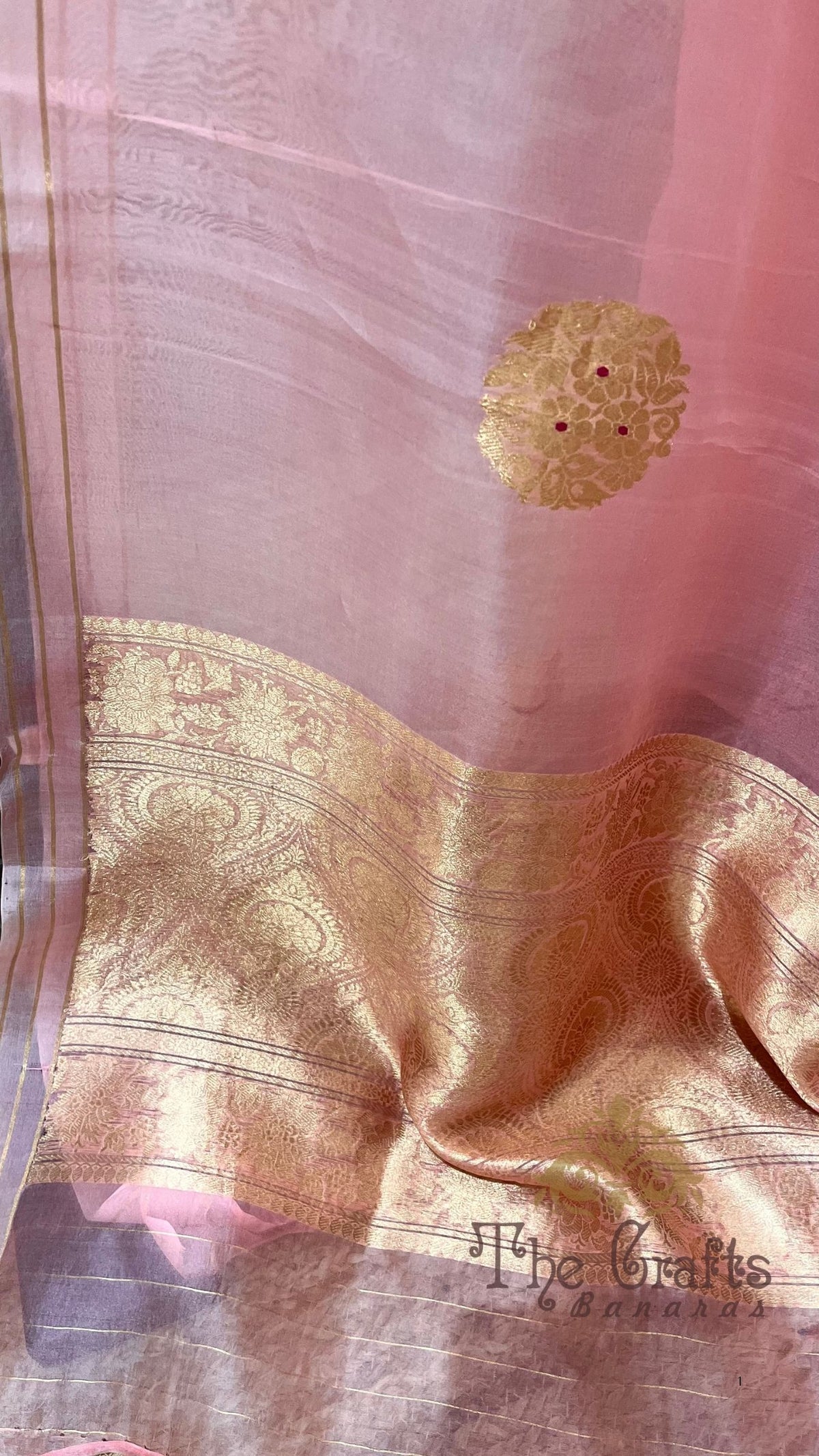 Pure Kora Silk Handloom Banarasi Saree - With Kadhua motifs