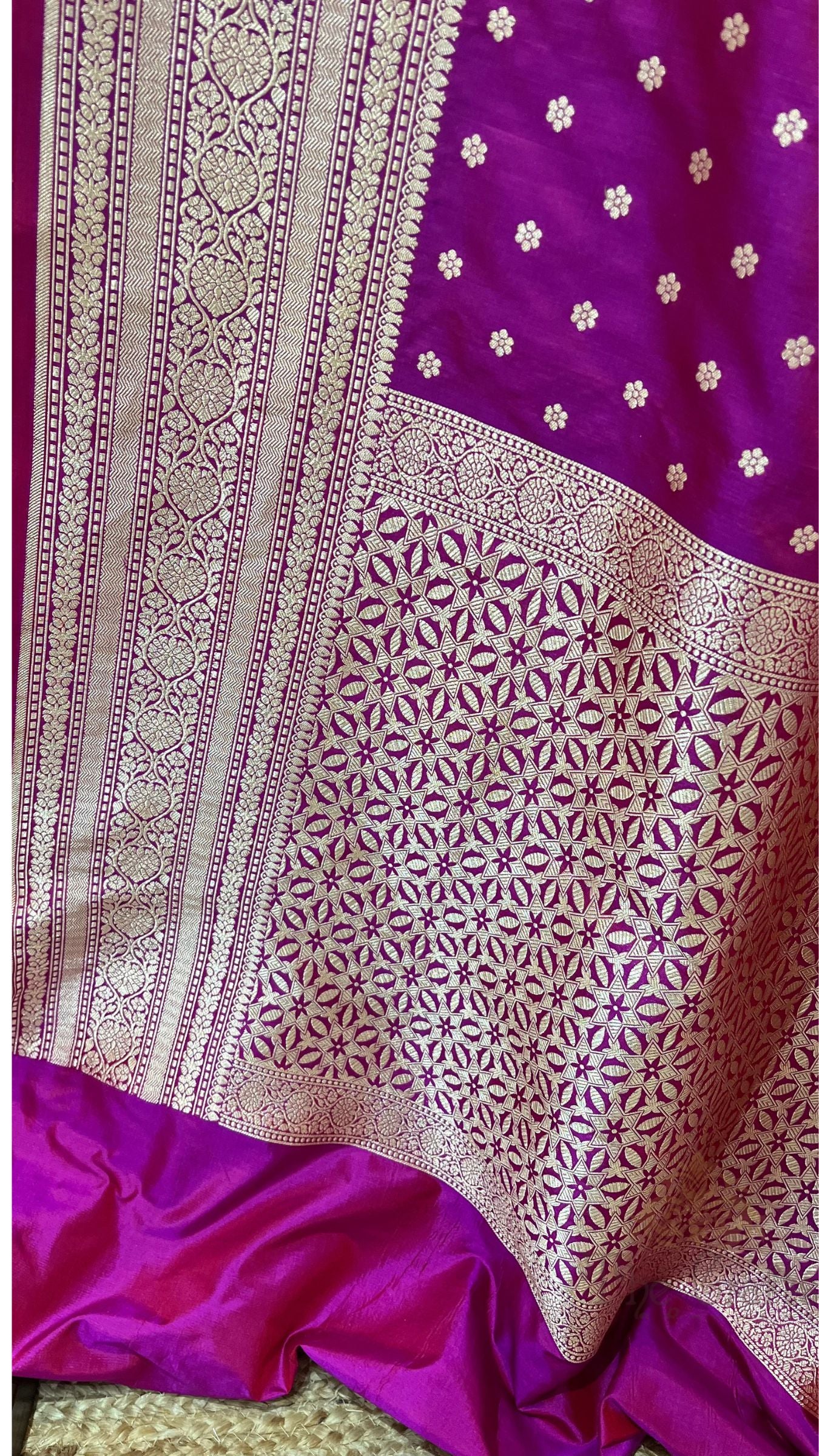 Pure Katan Silk Handloom Banarasi Saree - Chunri Buti