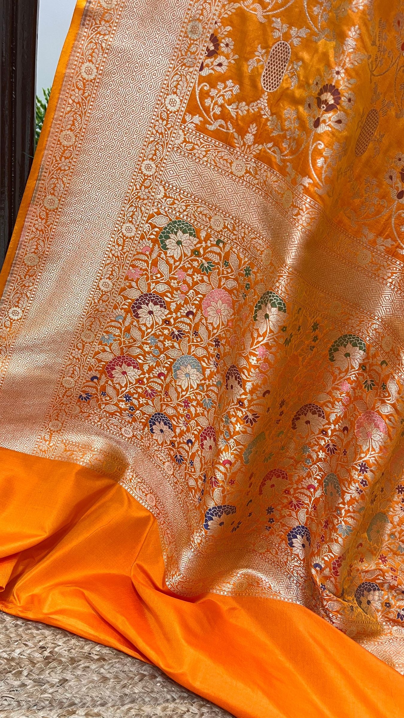 Pure Katan Silk Handloom Banarasi Saree - Jaal With Meenakari
