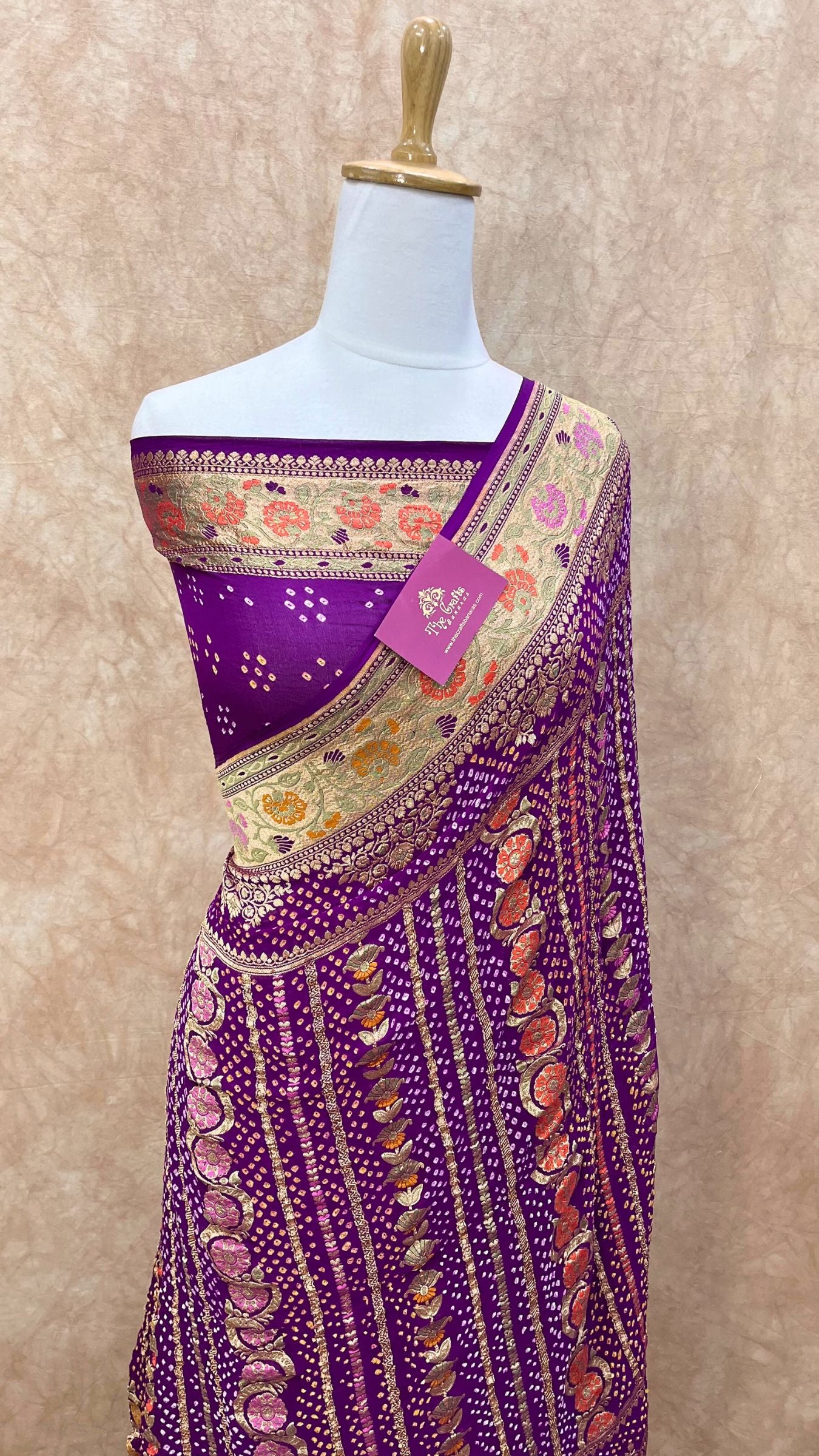 Pure Georgette Banarasi Handloom Bandhej Saree-With Meenakari Work