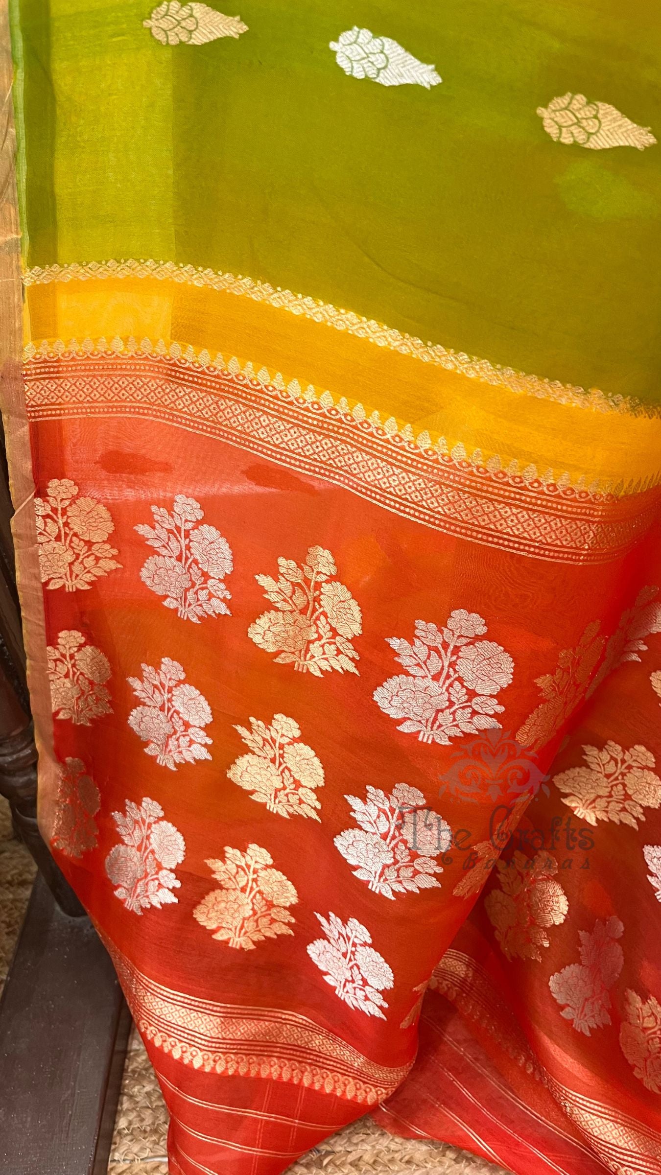Rangkat Pure Kora Tissue Silk Handloom Banarasi Saree- Kadhua Motifs