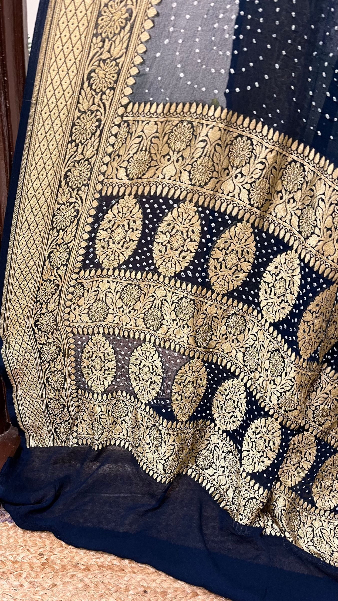 Pure Georgette Banarasi Handloom Bandhej Saree