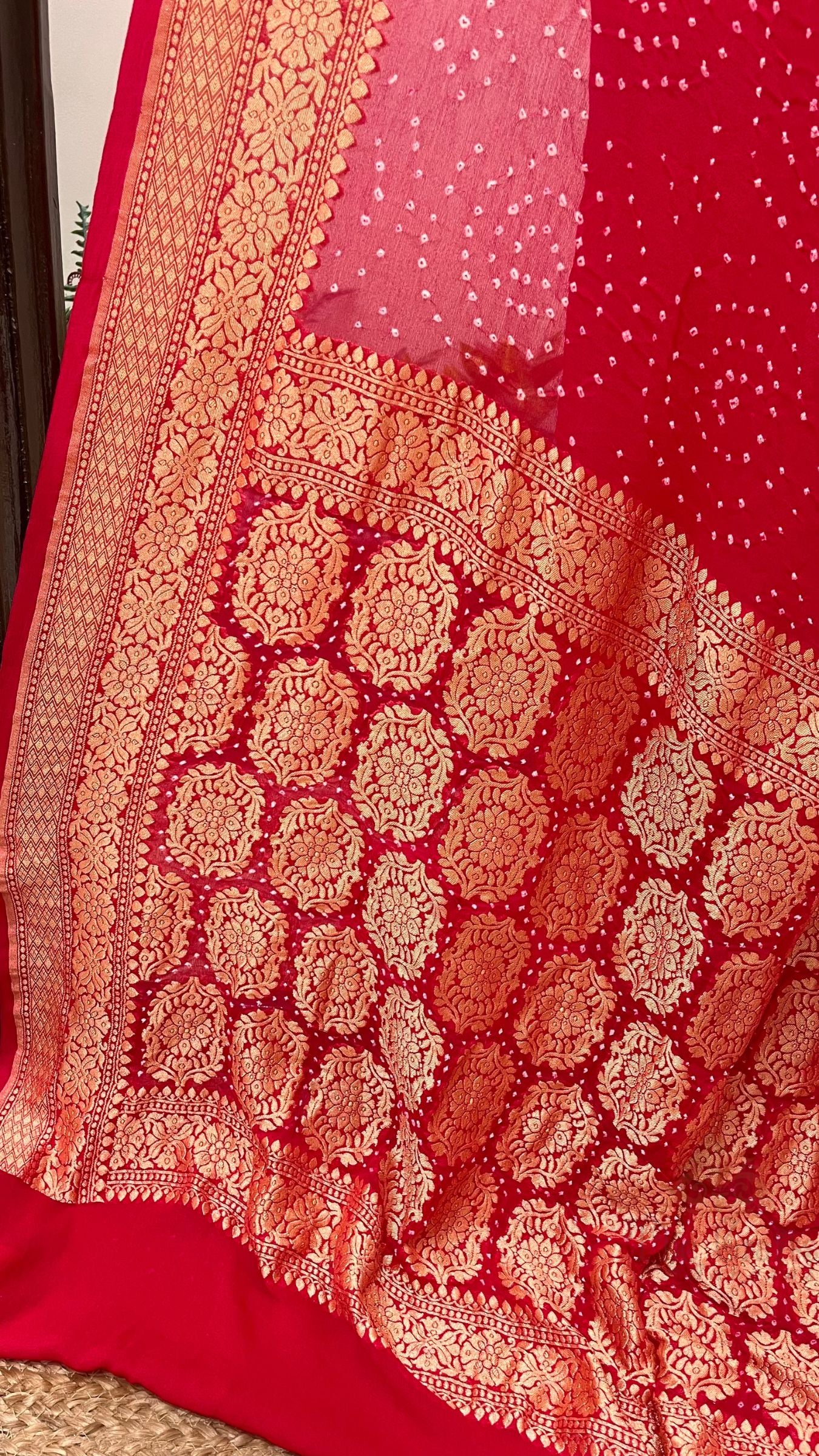 Pure Georgette Banarasi Handloom Bandhej Saree