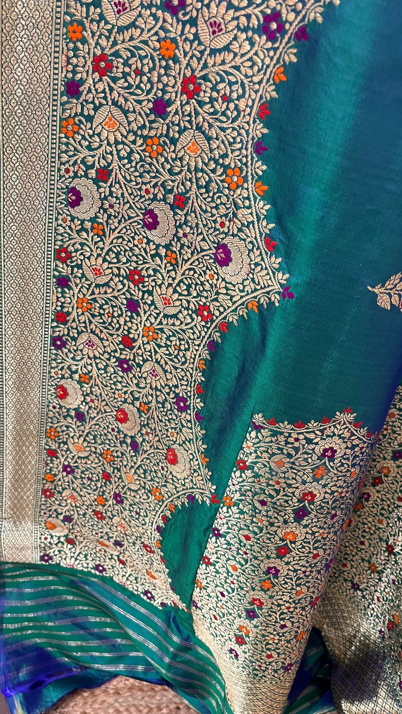 Pure Katan Silk Handloom Banarasi Saree - with kadhua meenakari motifs