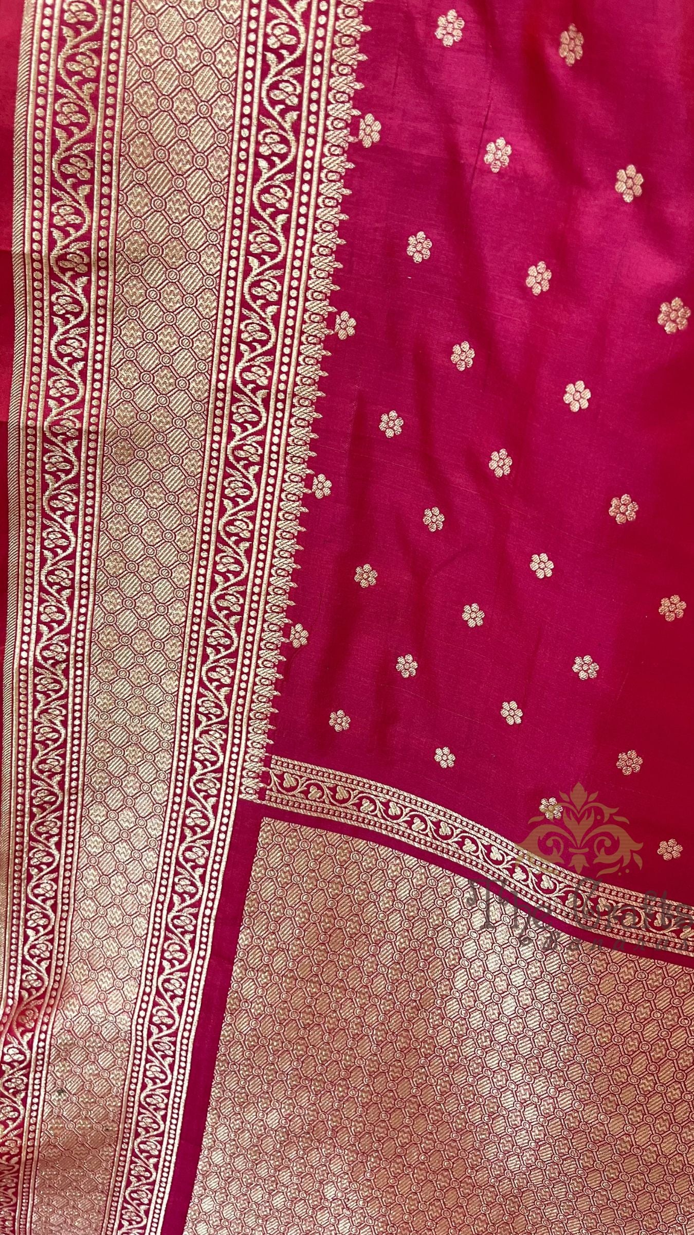 Pure Katan Silk Handloom Banarasi Saree - Motifs Work